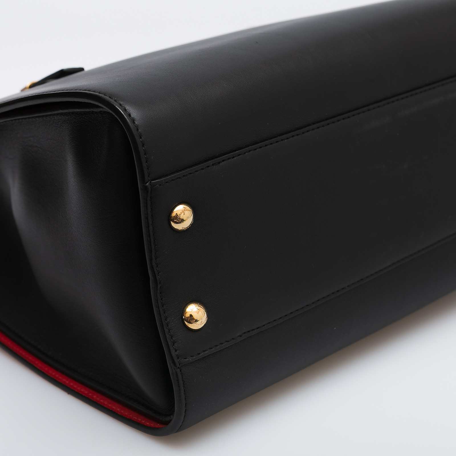 Сумка Salvatore Ferragamo - купить оригинал в секонд-хенде SFS - 6