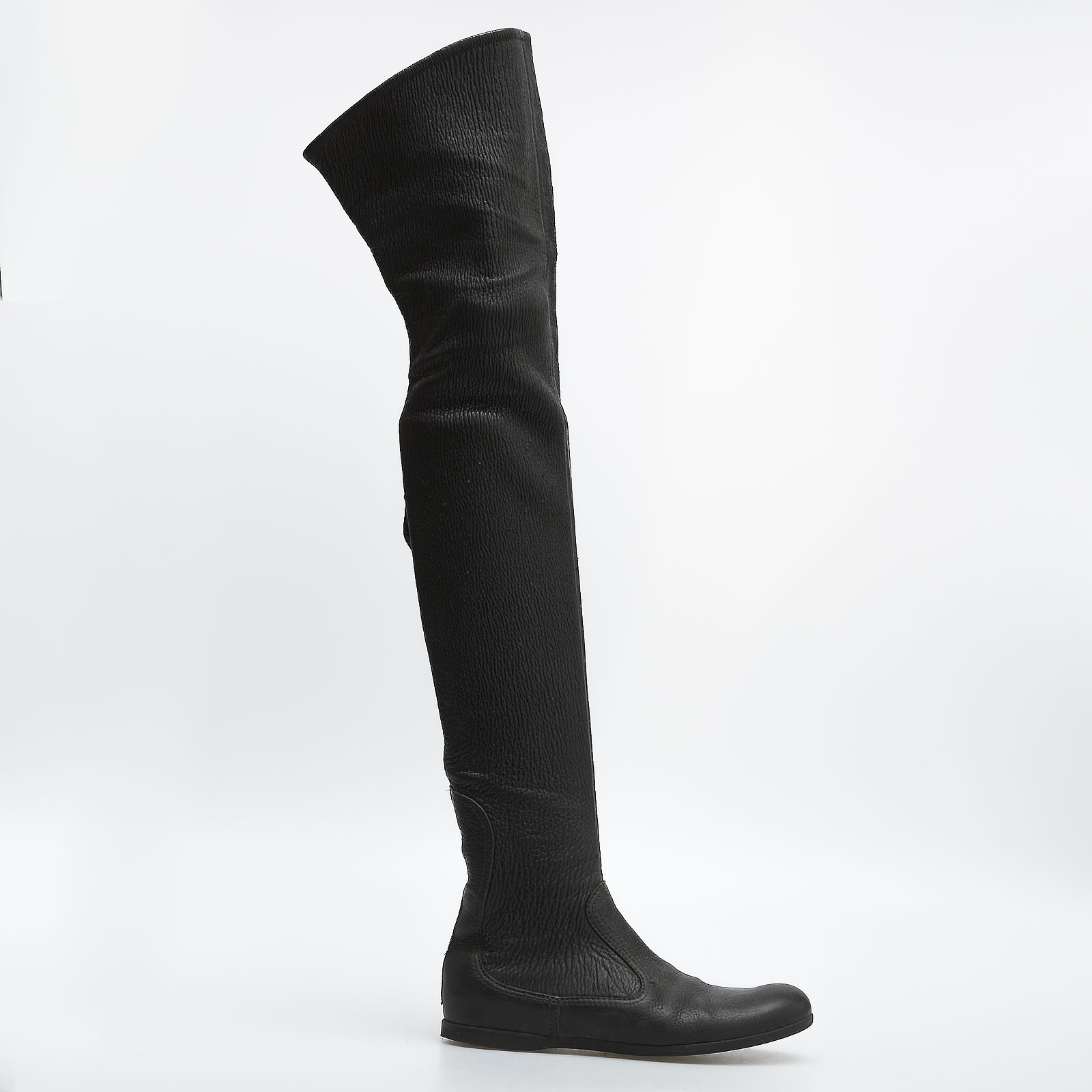 Сапоги  черного цвета Miu Miu - фото из каталога магазина брендовой одежды Second Friend Store Сапоги Miu Miu - купить оригинал в секонд-хенде SFS - 1