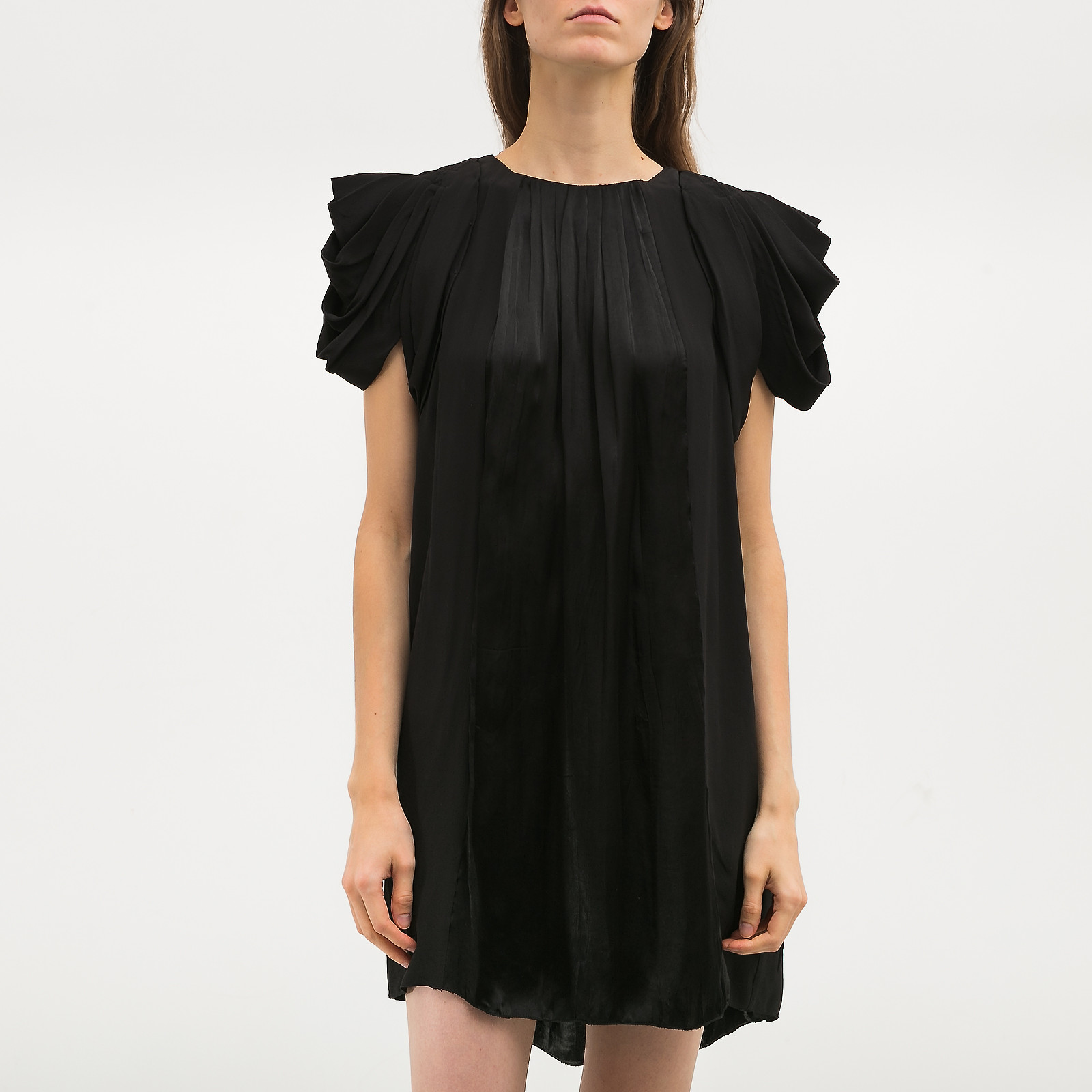 Платье черного цвета Prada - фото из каталога магазина брендовой одежды Second Friend Store Платье Prada - купить оригинал в секонд-хенде SFS - 1