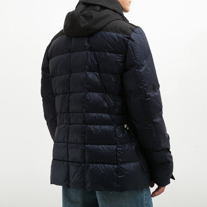 Пуховик Moncler