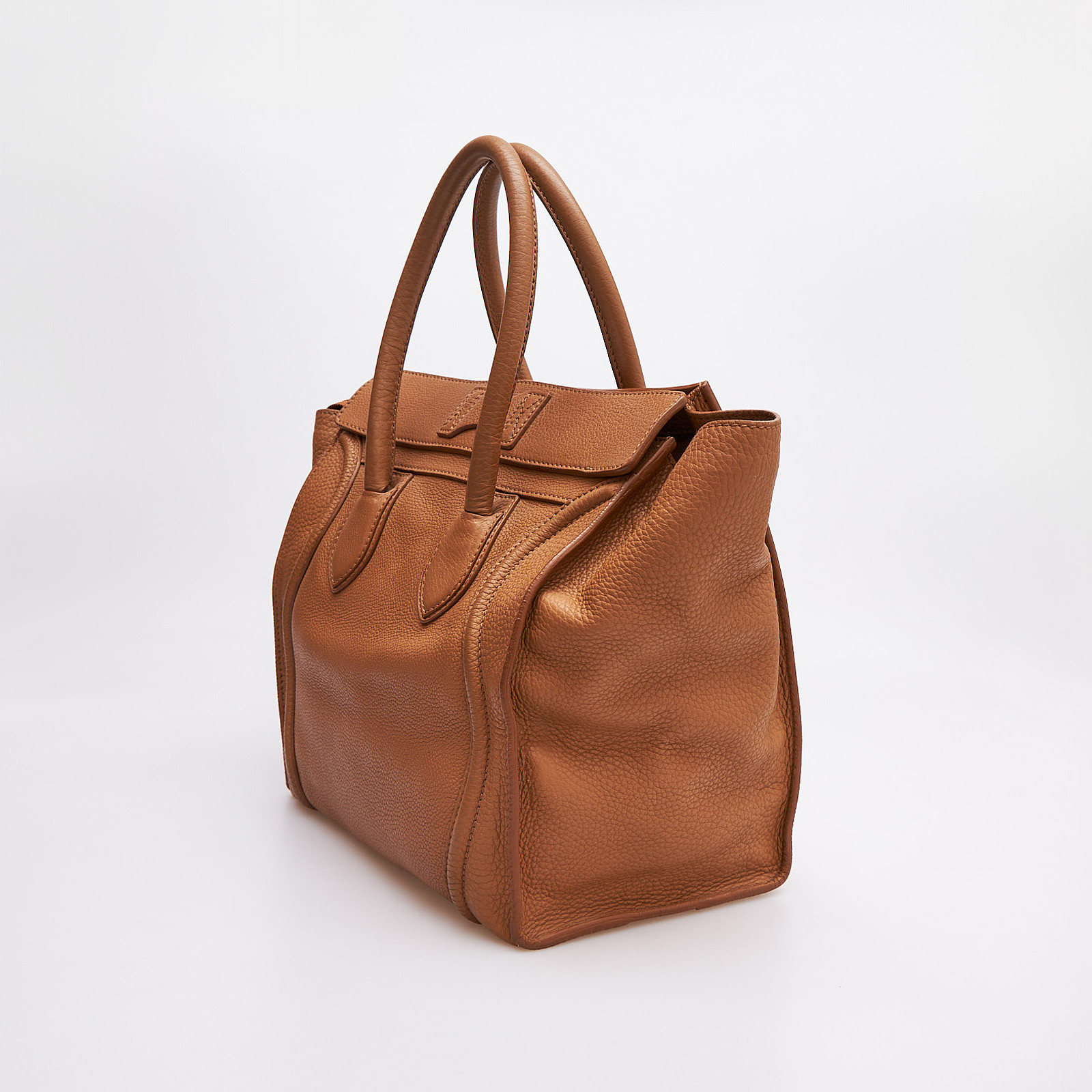 Сумка  коричневого цвета Celine - фото из каталога магазина брендовой одежды Second Friend Store Сумка Celine - купить оригинал в секонд-хенде SFS - 3