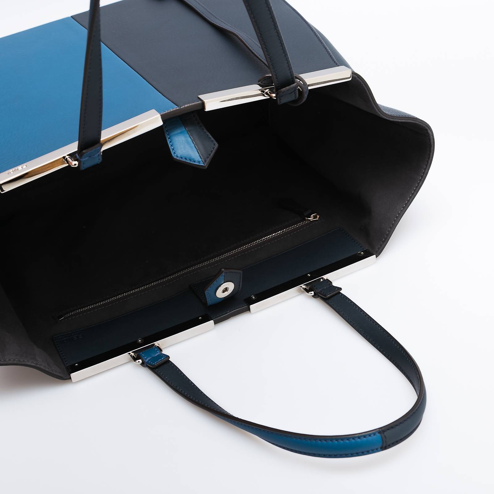 Сумка Fendi - купить оригинал в секонд-хенде SFS - 6