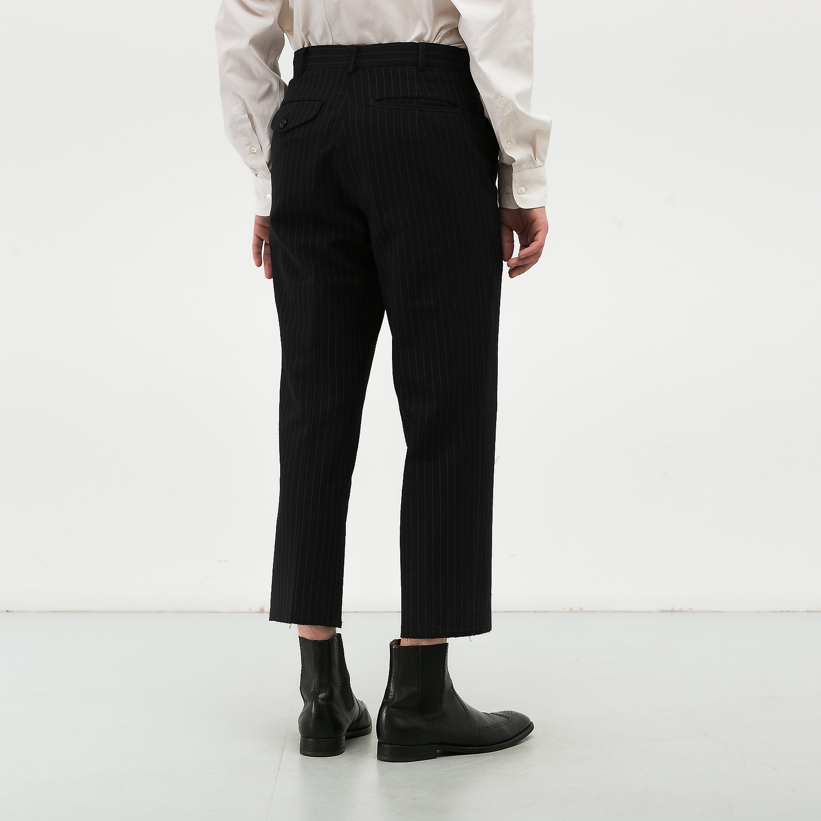 Брюки синего цвета Comme des Garcons - фото из каталога магазина брендовой одежды Second Friend Store Брюки Comme des Garcons - купить оригинал в секонд-хенде SFS - 2