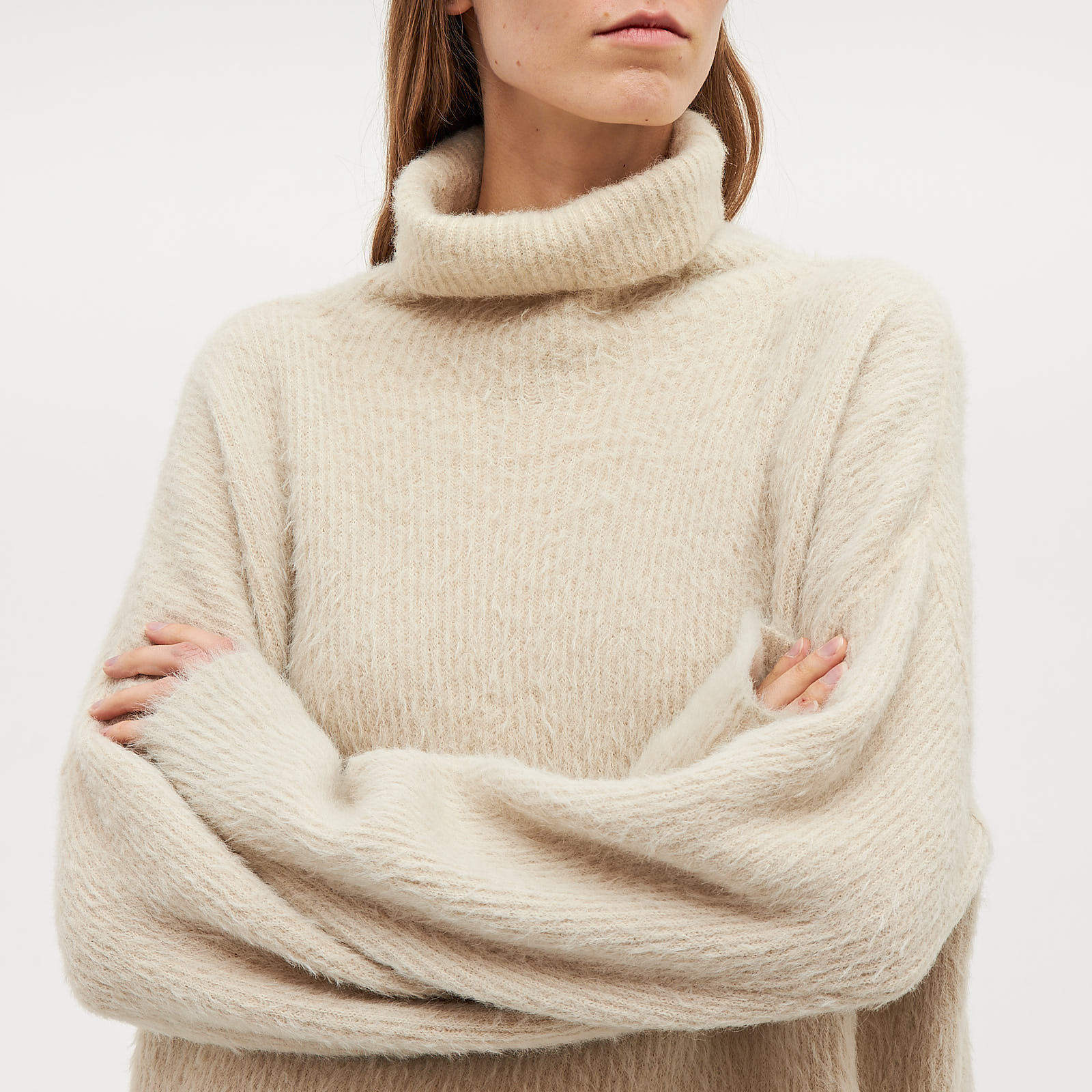 Свитер  бежевого цвета Uma Wang - фото из каталога магазина брендовой одежды Second Friend Store Свитер Uma Wang - купить оригинал в секонд-хенде SFS - 4