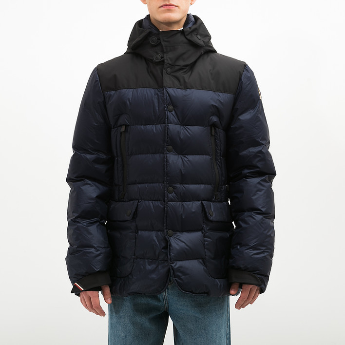 Пуховик Moncler