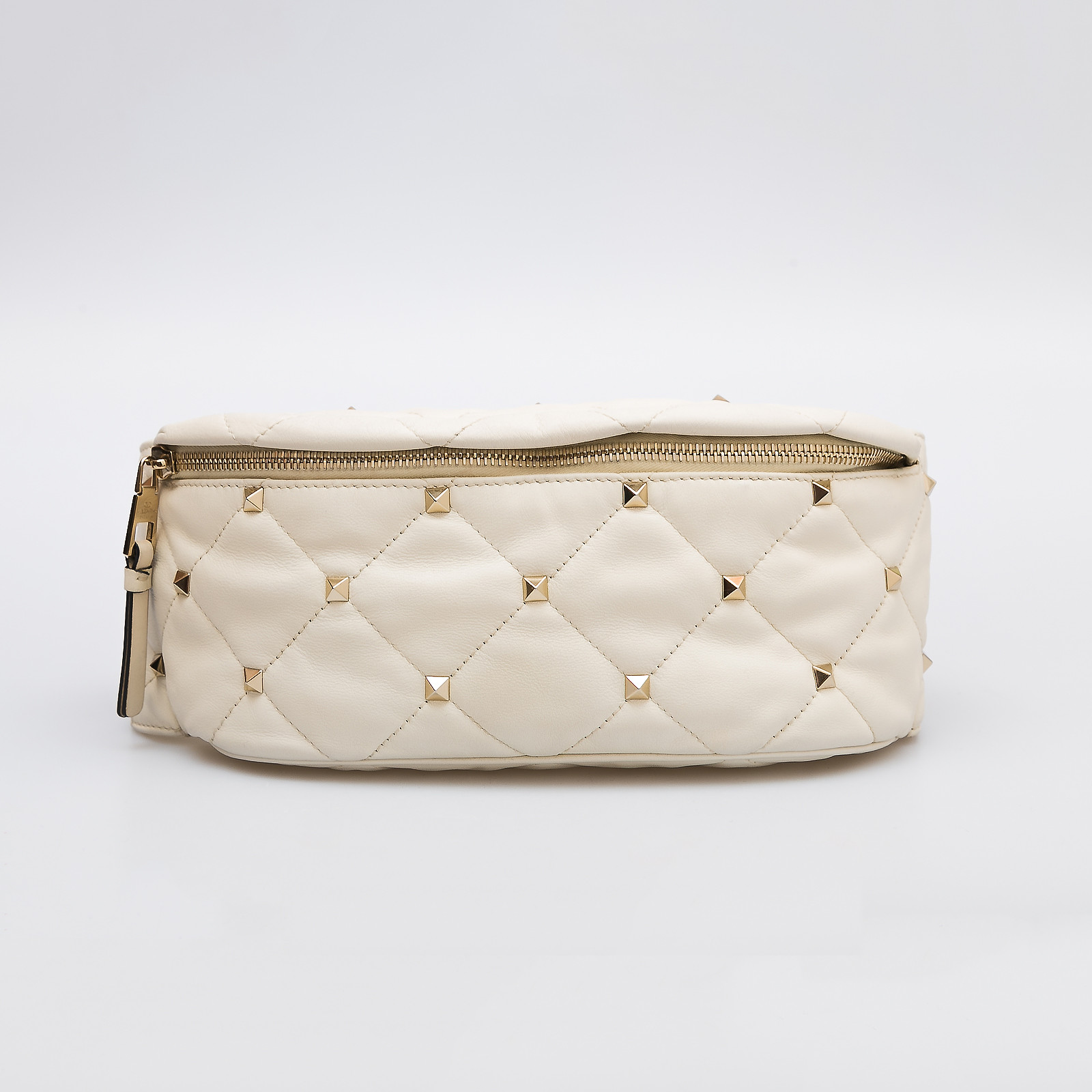 Сумка белого цвета Valentino - фото из каталога магазина брендовой одежды Second Friend Store Сумка Valentino - купить оригинал в секонд-хенде SFS - 1