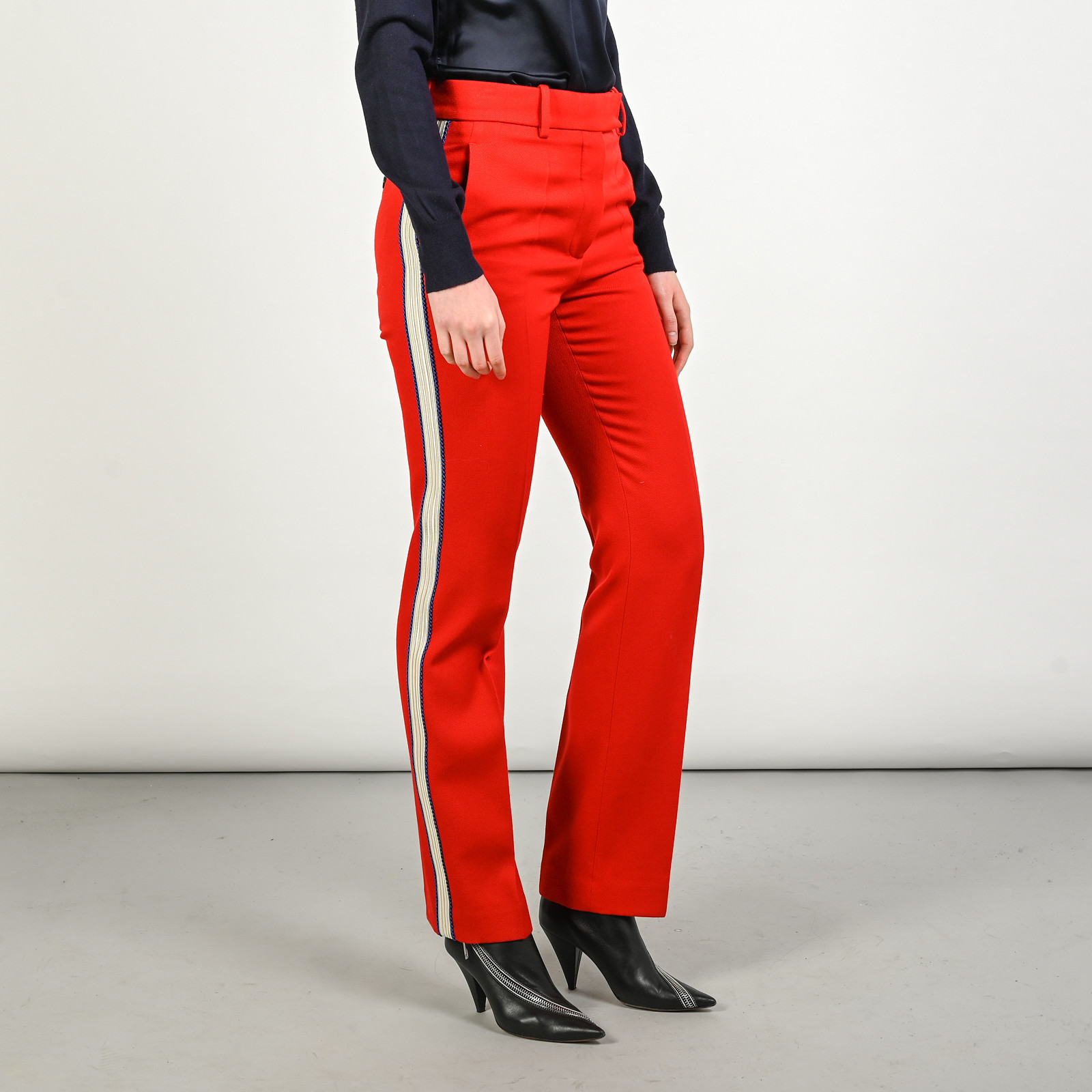 Брюки красного цвета Calvin Klein 205W39NYC - фото из каталога магазина брендовой одежды Second Friend Store Брюки Calvin Klein 205W39NYC - купить оригинал в секонд-хенде SFS - 3