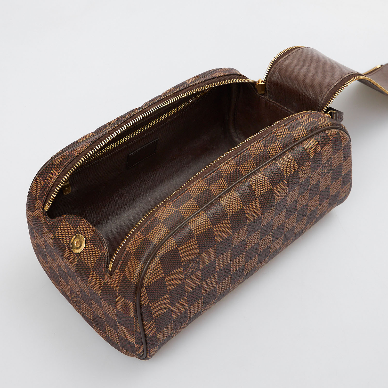 Косметичка Louis Vuitton - купить оригинал в секонд-хенде SFS - 4