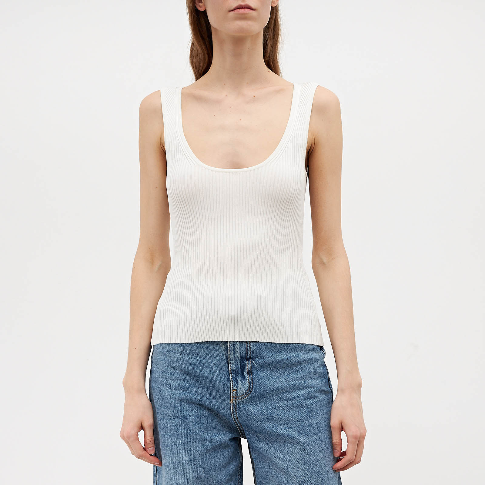 Топ белого цвета Zimmermann - фото из каталога магазина брендовой одежды Second Friend Store Топ Zimmermann - купить оригинал в секонд-хенде SFS - 1