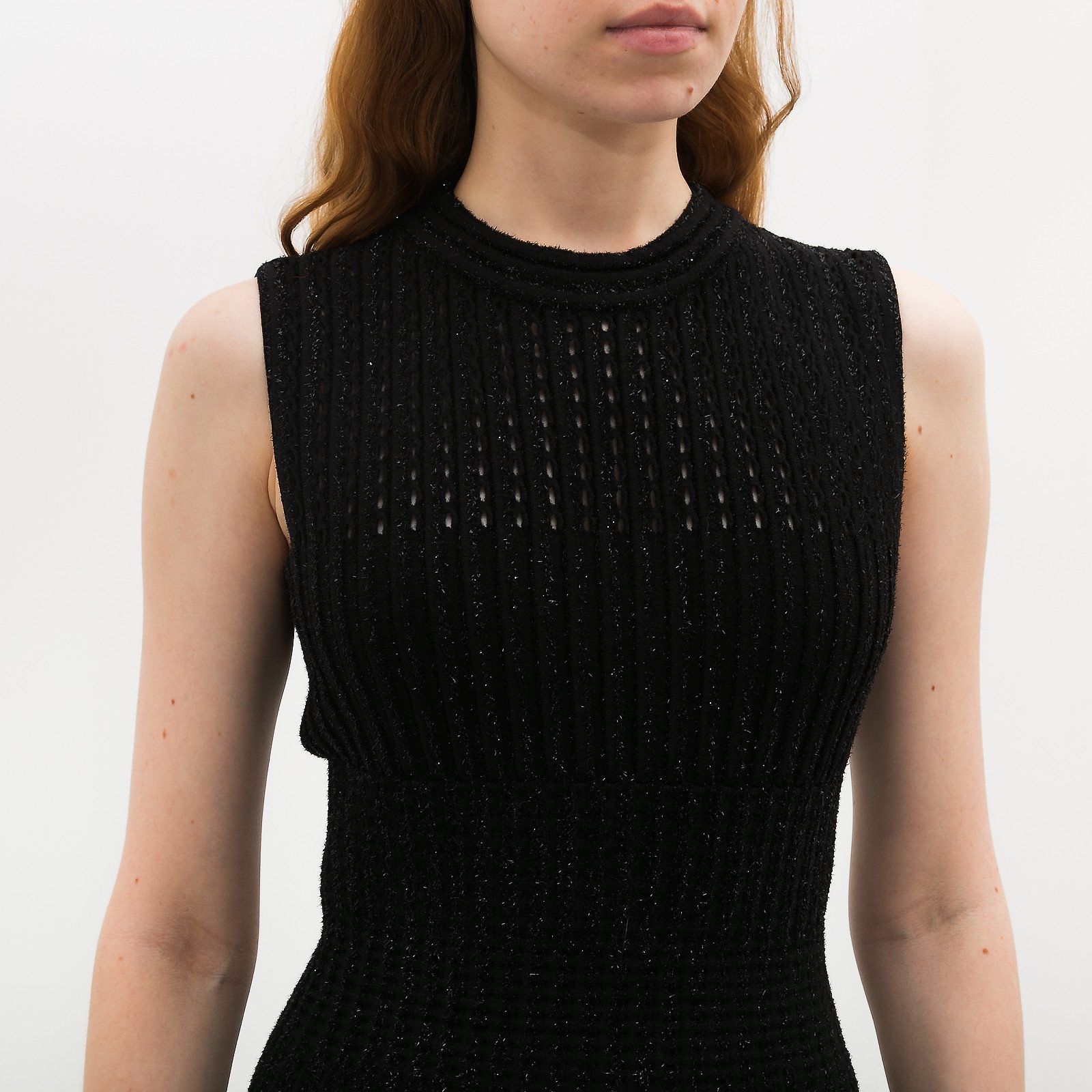 Платье  черного цвета Alaia - фото из каталога магазина брендовой одежды Second Friend Store Платье Alaia - купить оригинал в секонд-хенде SFS - 3