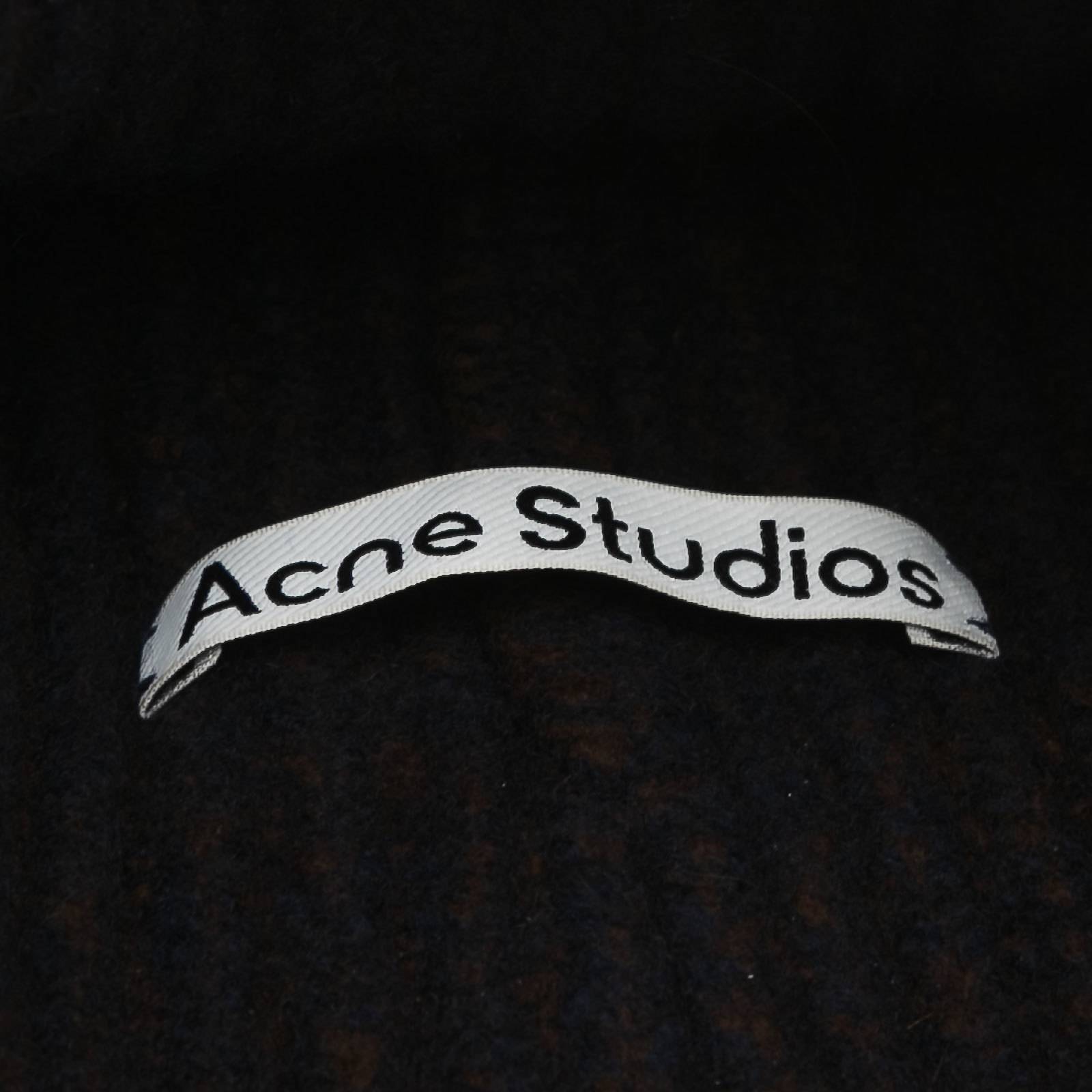 Шапка Acne Studios - купить оригинал в секонд-хенде SFS