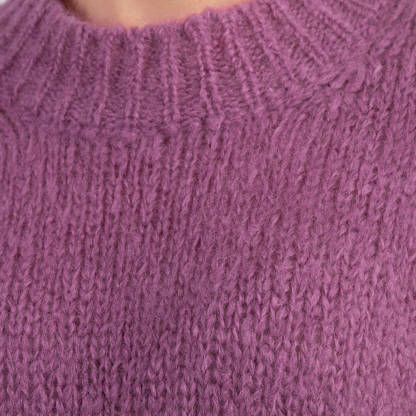 Свитер фиолетового цвета Isabel Marant - фото из каталога магазина брендовой одежды Second Friend Store Свитер Isabel Marant - купить оригинал в секонд-хенде SFS - 4