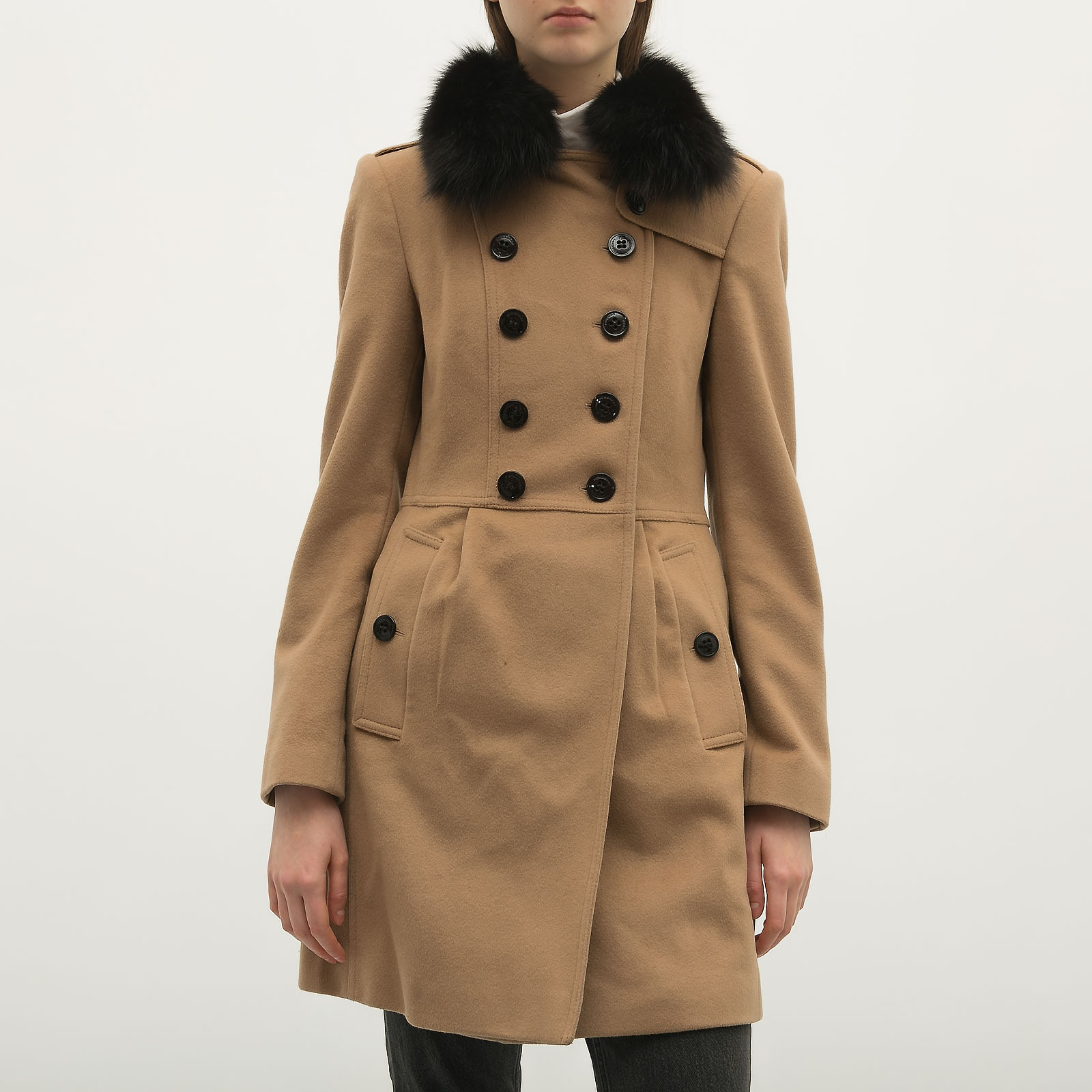 Burberry coat outlet fur collar