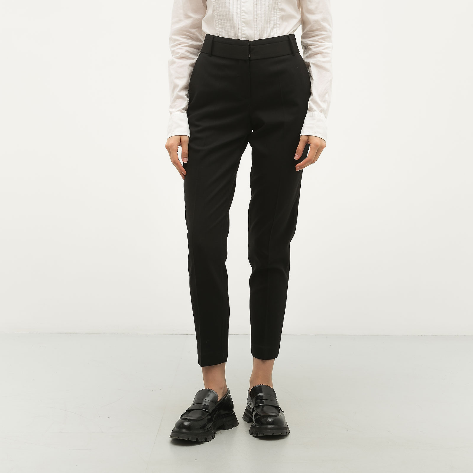 Брюки черного цвета Alexander Wang - фото из каталога магазина брендовой одежды Second Friend Store Брюки Alexander Wang - купить оригинал в секонд-хенде SFS - 1
