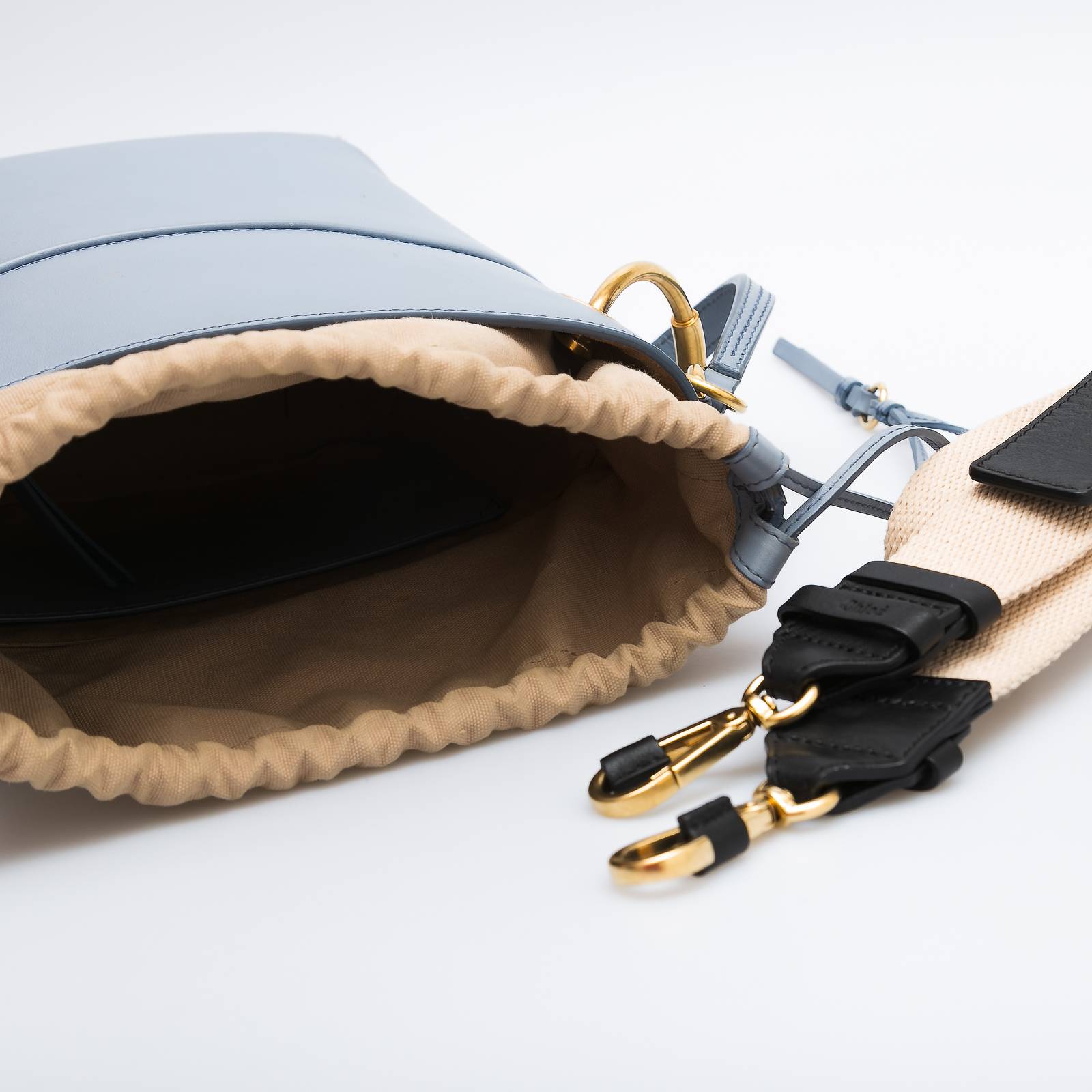 Сумка голубого цвета Chloe - фото из каталога магазина брендовой одежды Second Friend Store Сумка Chloe - купить оригинал в секонд-хенде SFS - 4