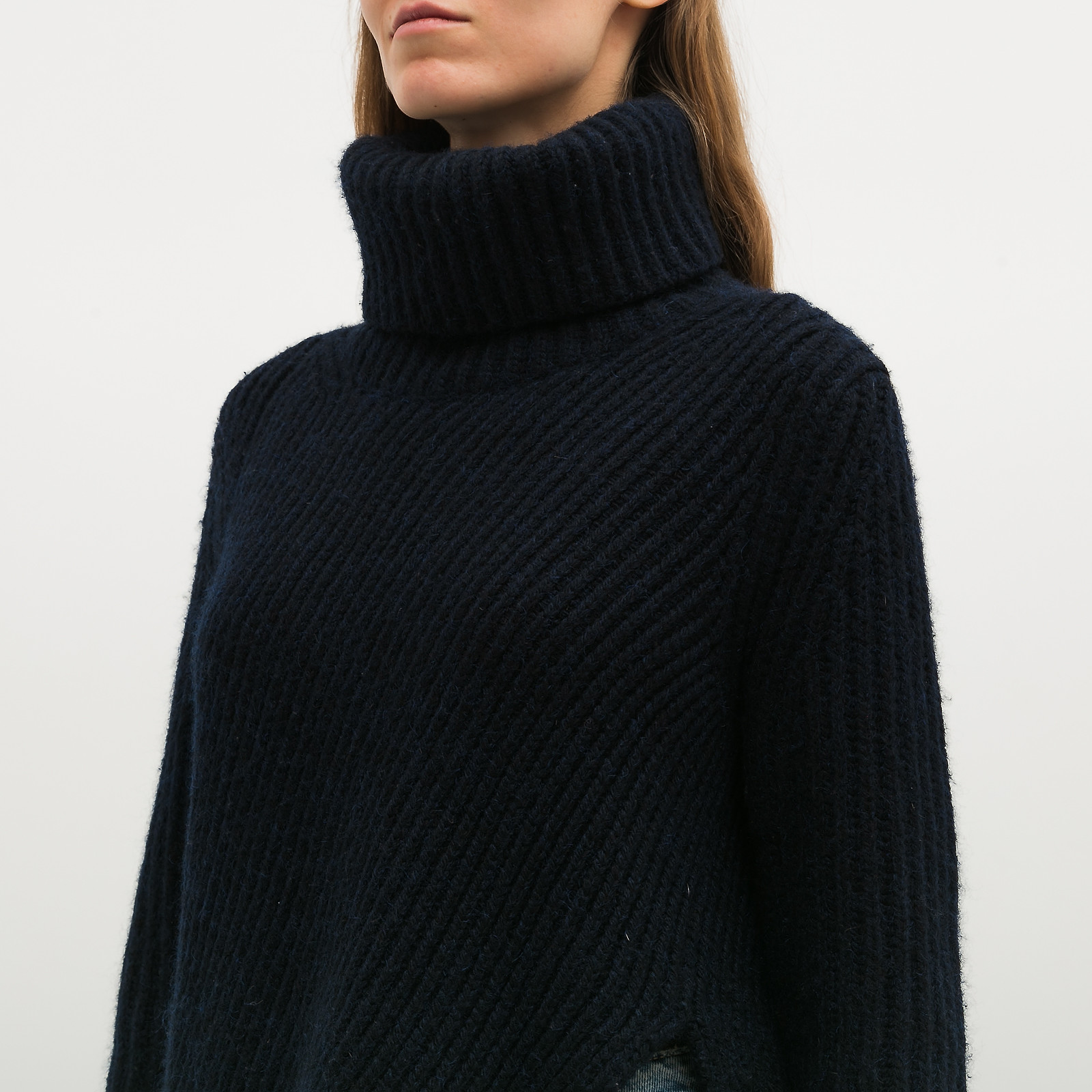 Свитер синего цвета Celine - фото из каталога магазина брендовой одежды Second Friend Store Свитер Celine - купить оригинал в секонд-хенде SFS - 4