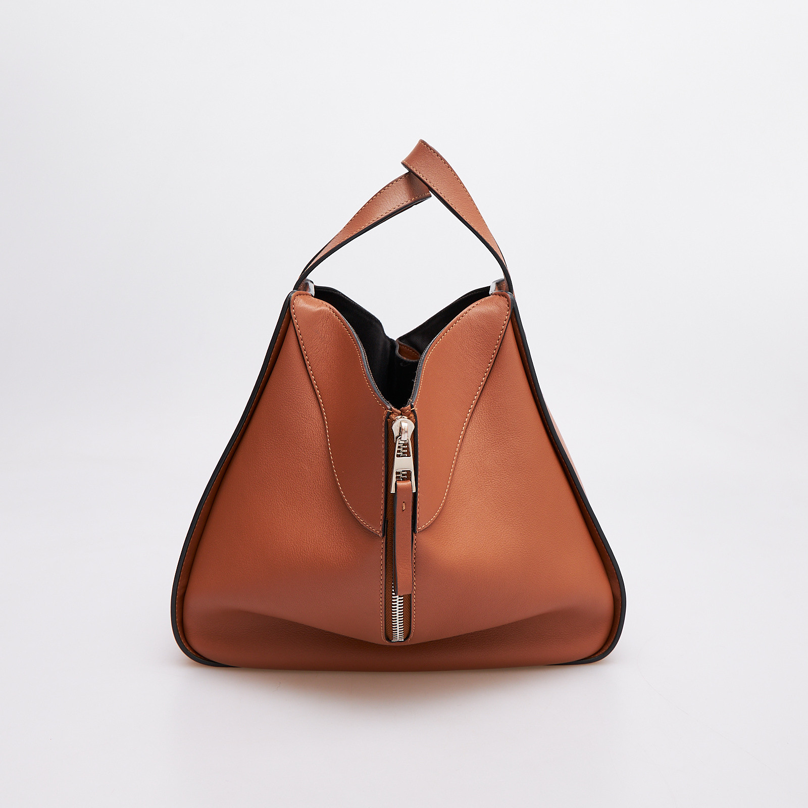 Сумка Loewe - купить оригинал в секонд-хенде SFS - 6