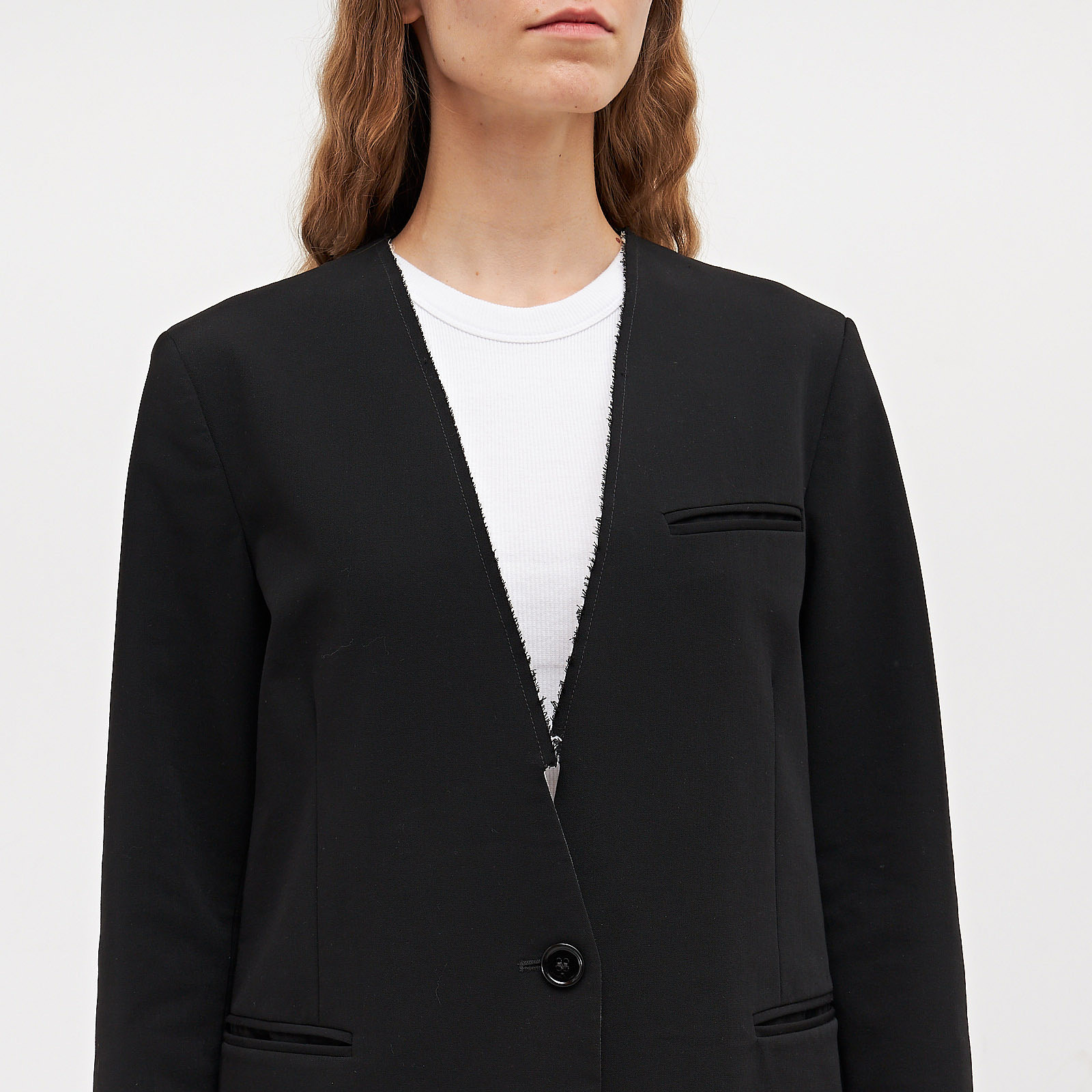Пиджак черного цвета MM6 Maison Margiela - фото из каталога магазина брендовой одежды Second Friend Store Пиджак MM6 Maison Margiela - купить оригинал в секонд-хенде SFS - 4