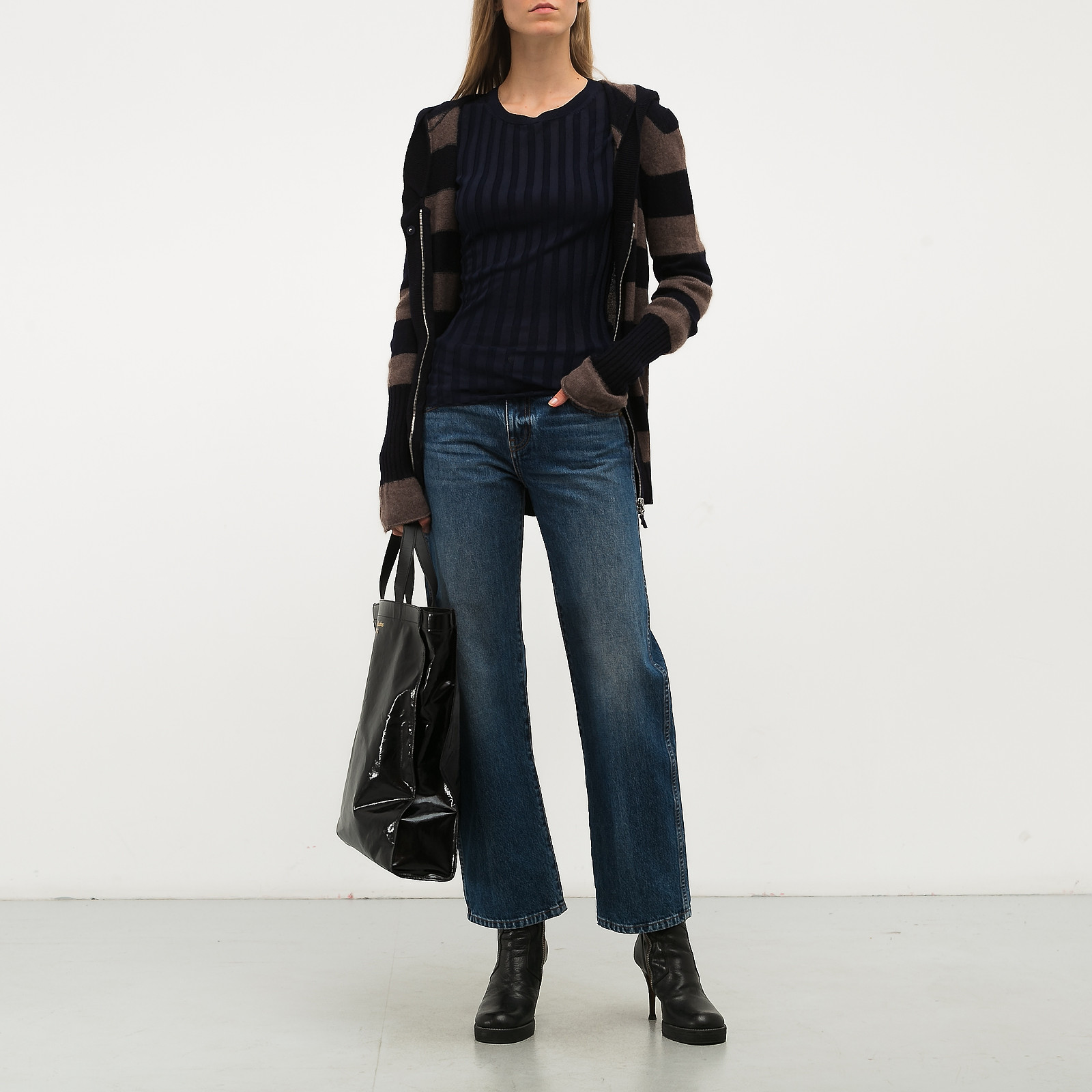 Джемпер синего цвета Acne Studios - фото из каталога магазина брендовой одежды Second Friend Store Джемпер Acne Studios - купить оригинал в секонд-хенде SFS - 2