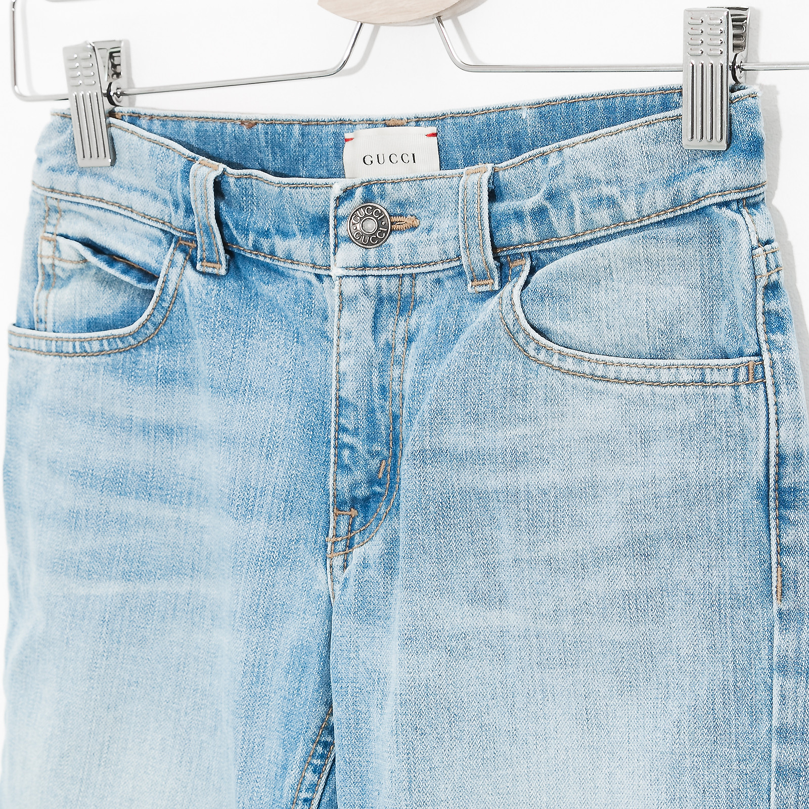 Шорты голубого цвета Gucci - фото из каталога магазина брендовой одежды Second Friend Store Шорты Gucci - купить оригинал в секонд-хенде SFS - 3