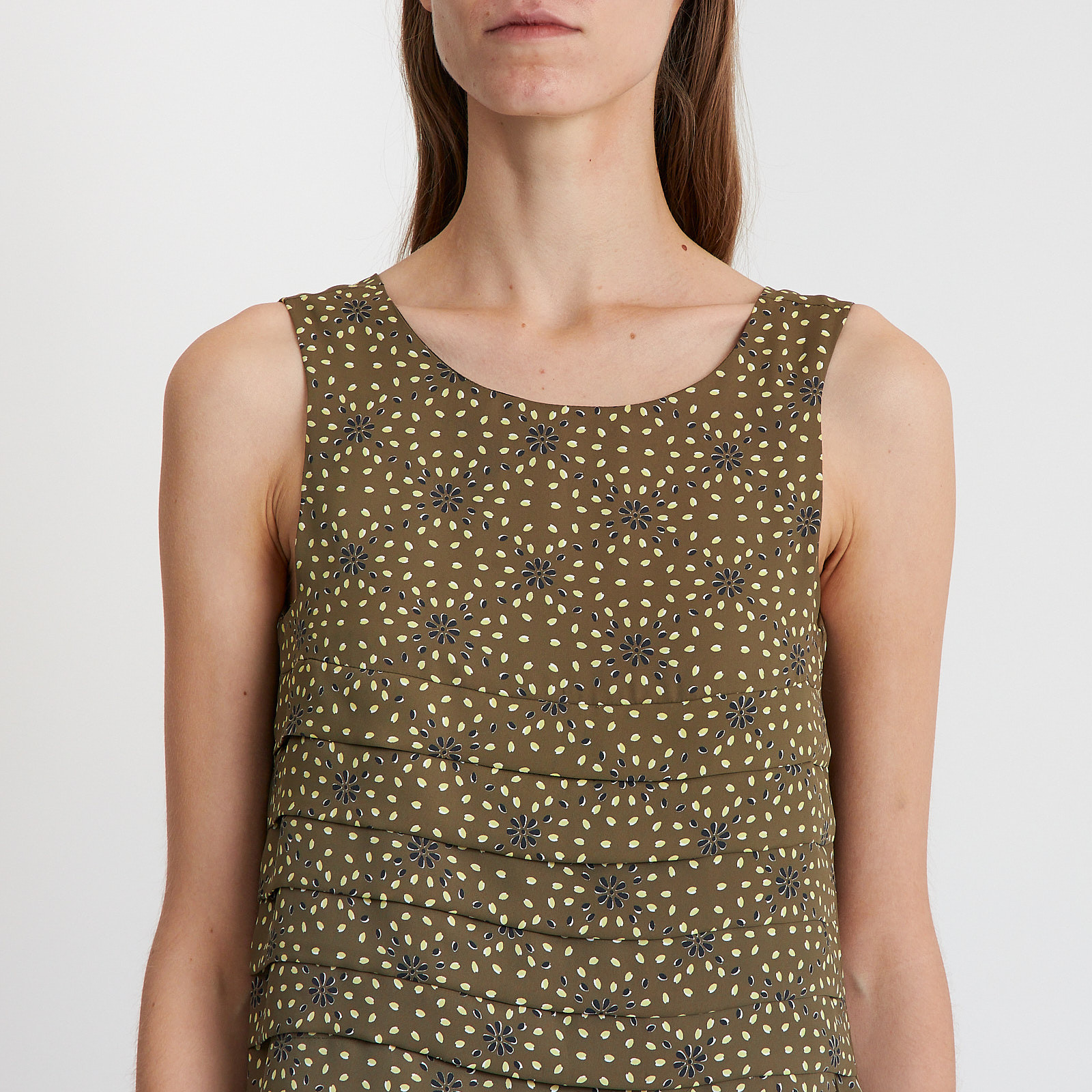 Платье  зеленого цвета Kenzo - фото из каталога магазина брендовой одежды Second Friend Store Платье Kenzo - купить оригинал в секонд-хенде SFS - 4