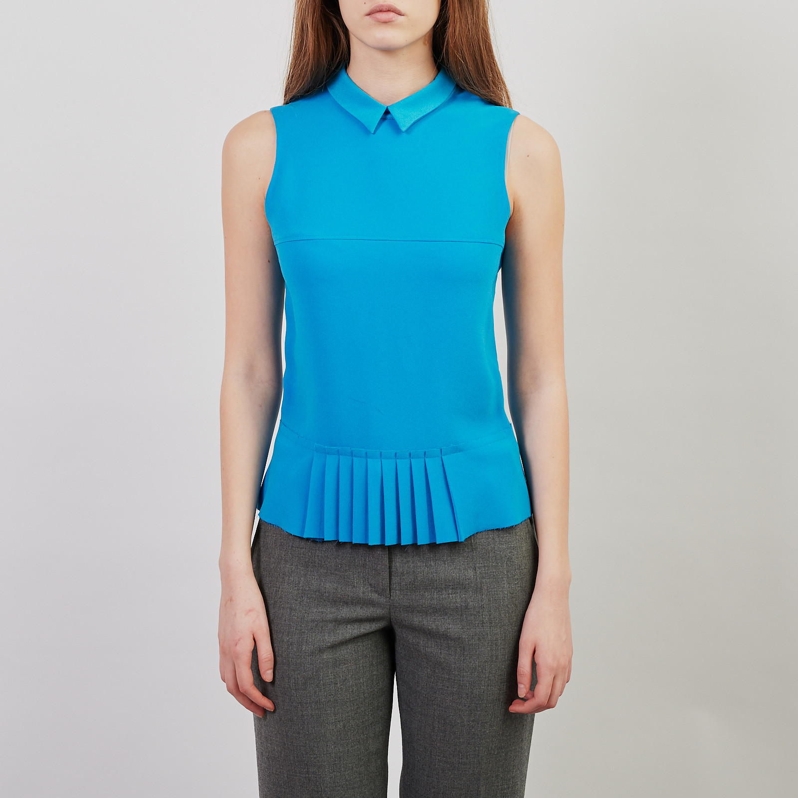 Топ голубого цвета Joseph - фото из каталога магазина брендовой одежды Second Friend Store Топ Joseph - купить оригинал в секонд-хенде SFS - 1