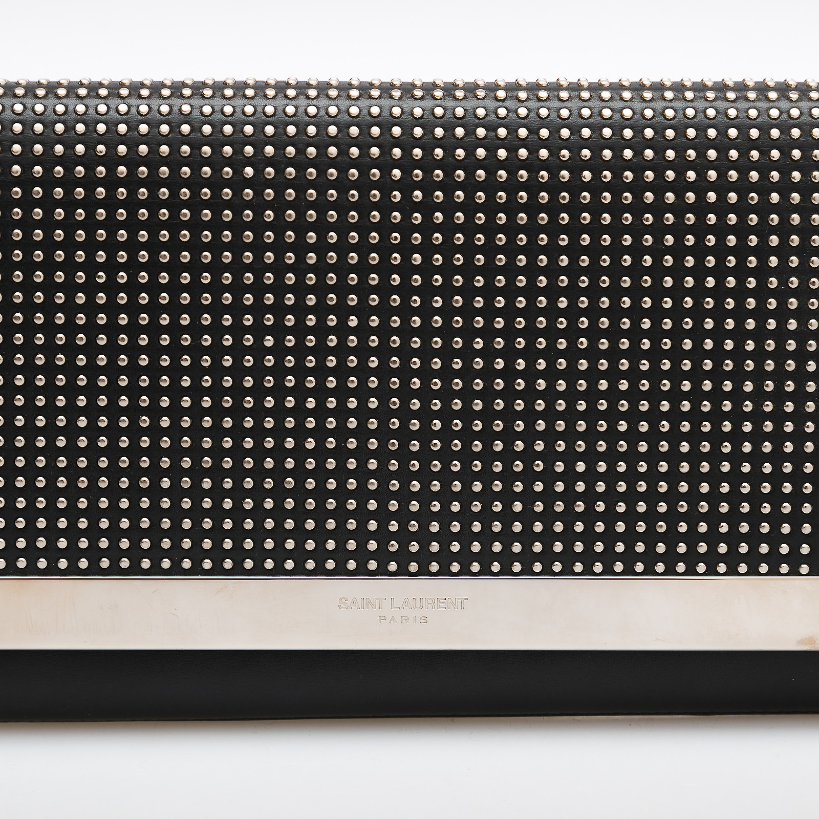Клатч черного цвета Saint Laurent - фото из каталога магазина брендовой одежды Second Friend Store Клатч Saint Laurent - купить оригинал в секонд-хенде SFS - 6