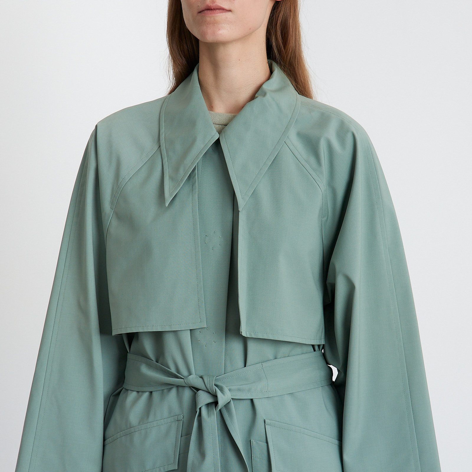 Тренч зеленого цвета Alena Akhmadullina - фото из каталога магазина брендовой одежды Second Friend Store Тренч Alena Akhmadullina - купить оригинал в секонд-хенде SFS - 4