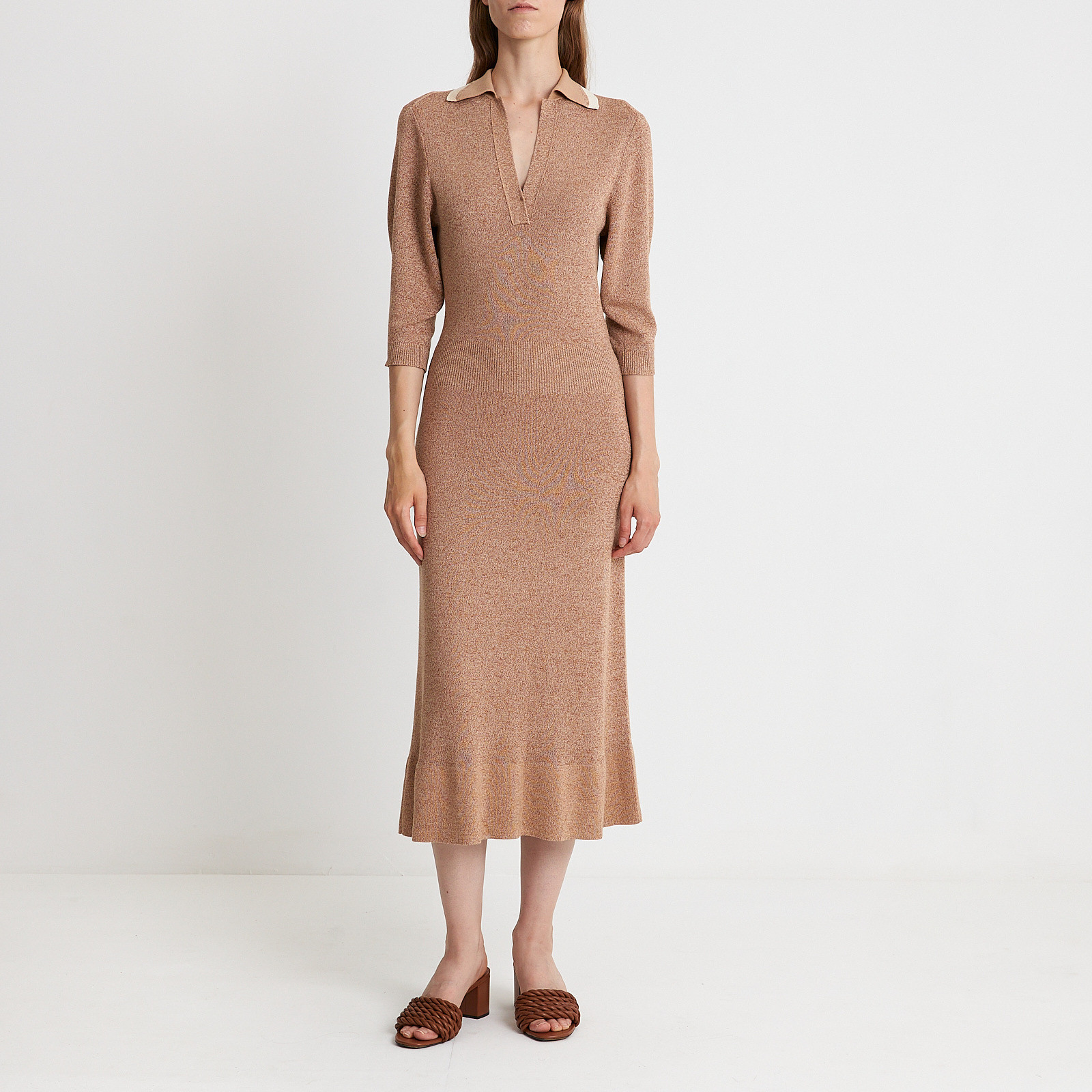 Платье коричневого цвета Chloe - фото из каталога магазина брендовой одежды Second Friend Store Платье Chloe - купить оригинал в секонд-хенде SFS - 1