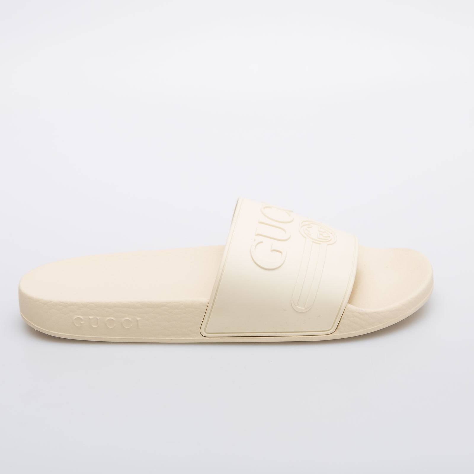 Сандалии белого цвета Gucci - фото из каталога магазина брендовой одежды Second Friend Store Сандалии Gucci - купить оригинал в секонд-хенде SFS - 1