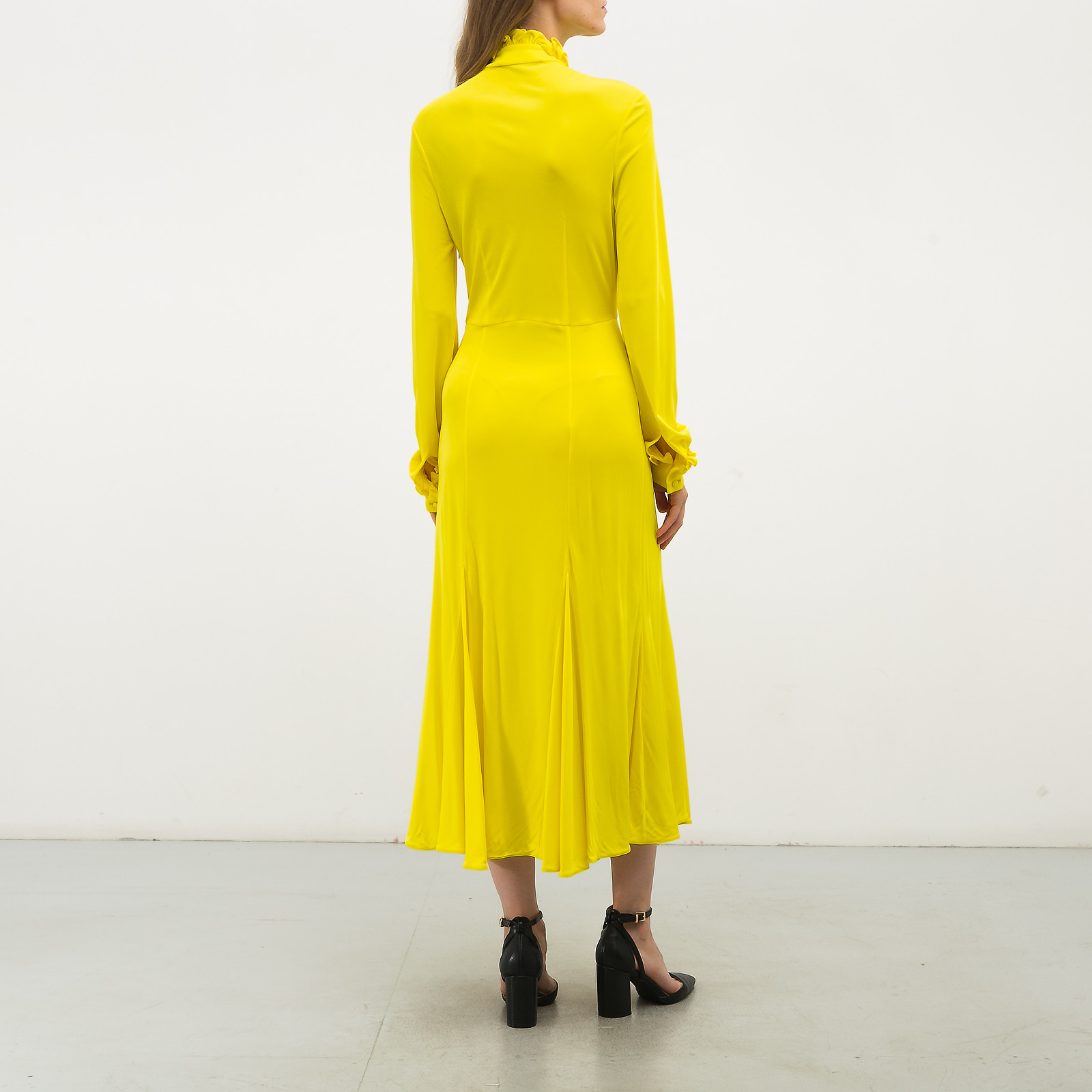Платье желтого цвета Prada - фото из каталога магазина брендовой одежды Second Friend Store Платье Prada - купить оригинал в секонд-хенде SFS - 2