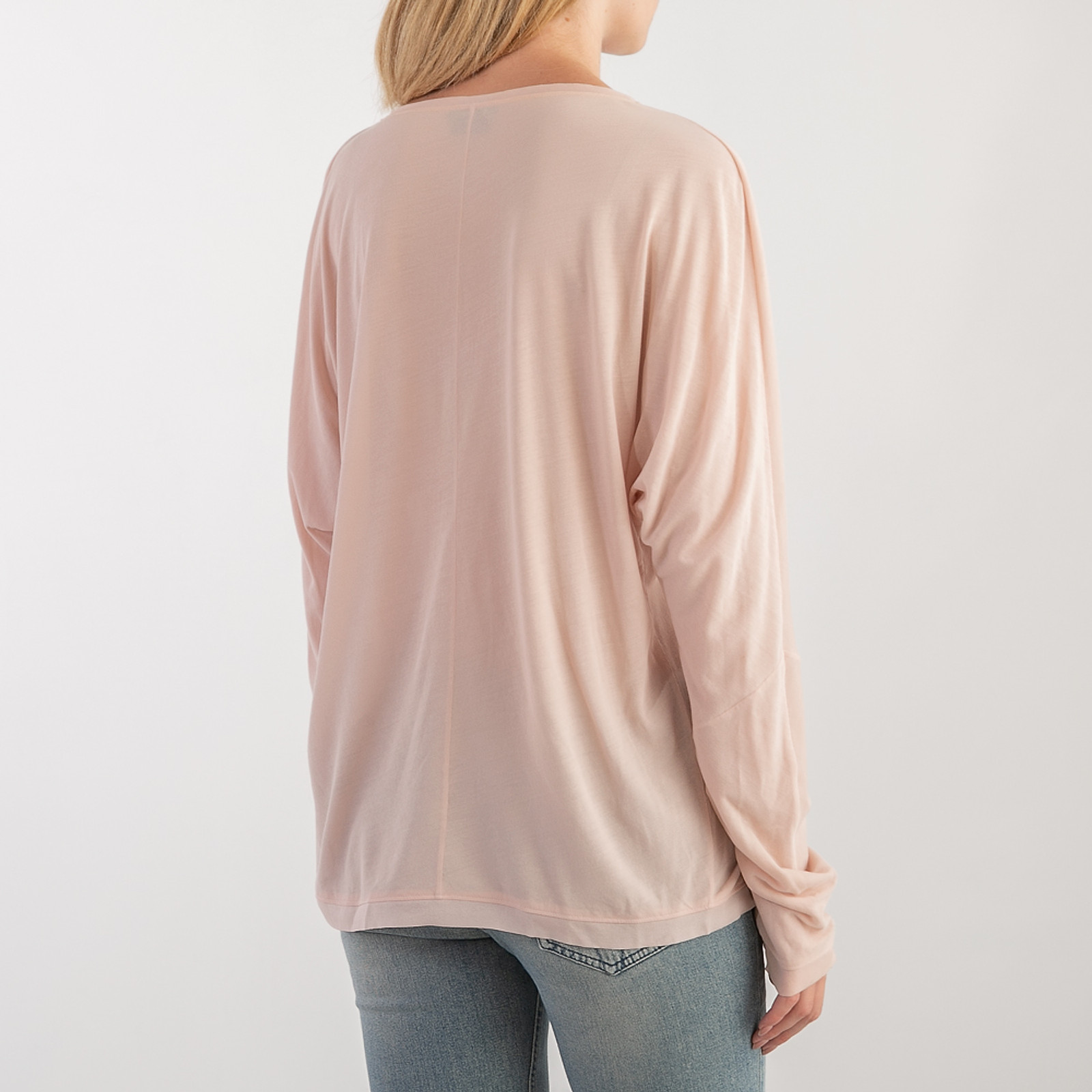 Лонгслив бежевого цвета Tom Ford - фото из каталога магазина брендовой одежды Second Friend Store Лонгслив Tom Ford - купить оригинал в секонд-хенде SFS - 2