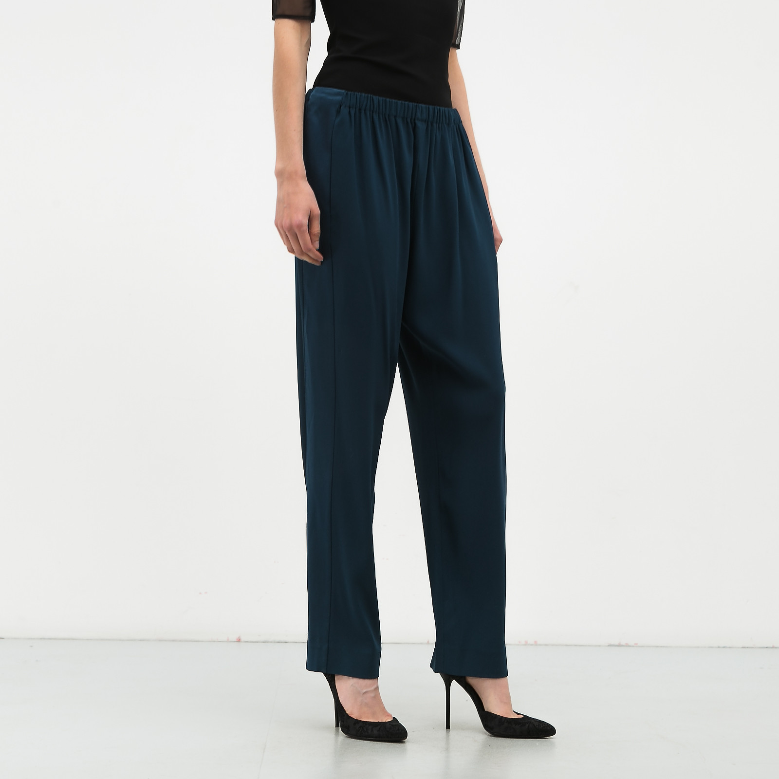 Брюки зеленого цвета Kenzo - фото из каталога магазина брендовой одежды Second Friend Store Брюки Kenzo - купить оригинал в секонд-хенде SFS - 1