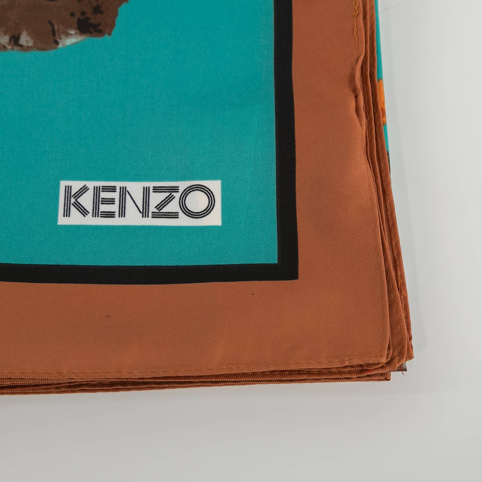 Платок Kenzo - купить оригинал в секонд-хенде SFS