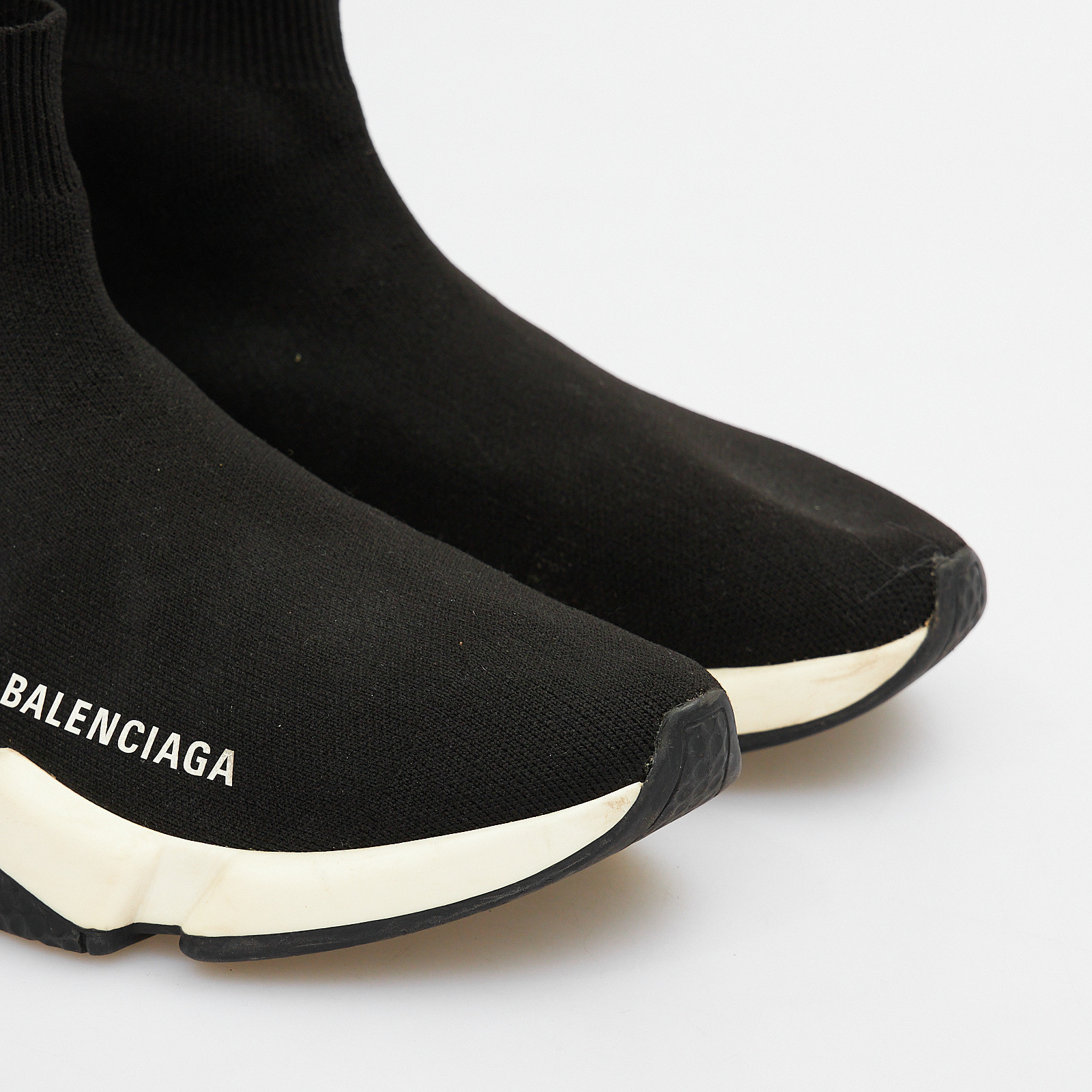 Кеды черного цвета Balenciaga - фото из каталога магазина брендовой одежды Second Friend Store Кеды Balenciaga - купить оригинал в секонд-хенде SFS - 4