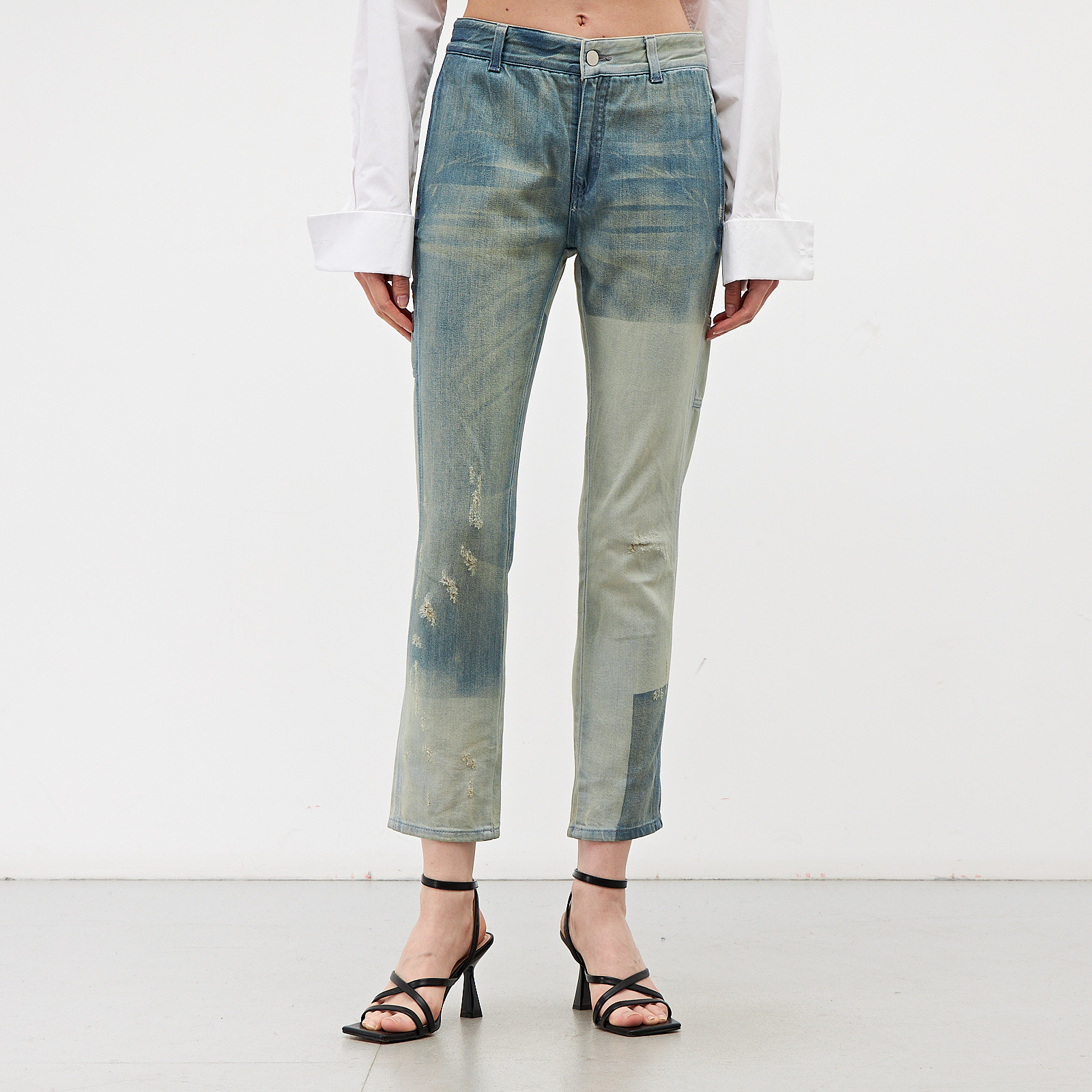 Джинсы голубого цвета Stella McCartney - фото из каталога магазина брендовой одежды Second Friend Store Джинсы Stella McCartney - купить оригинал в секонд-хенде SFS - 1