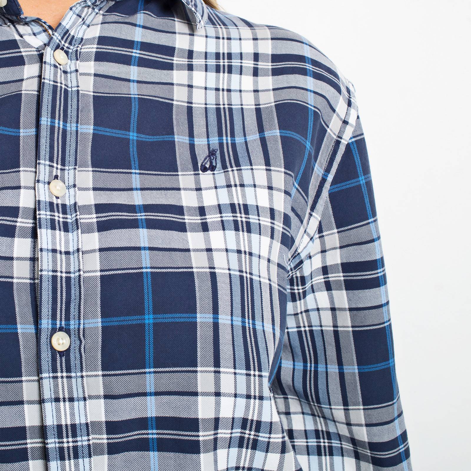 Рубашка голубого цвета Peak Performance - фото из каталога магазина брендовой одежды Second Friend Store Рубашка Peak Performance - купить оригинал в секонд-хенде SFS - 4