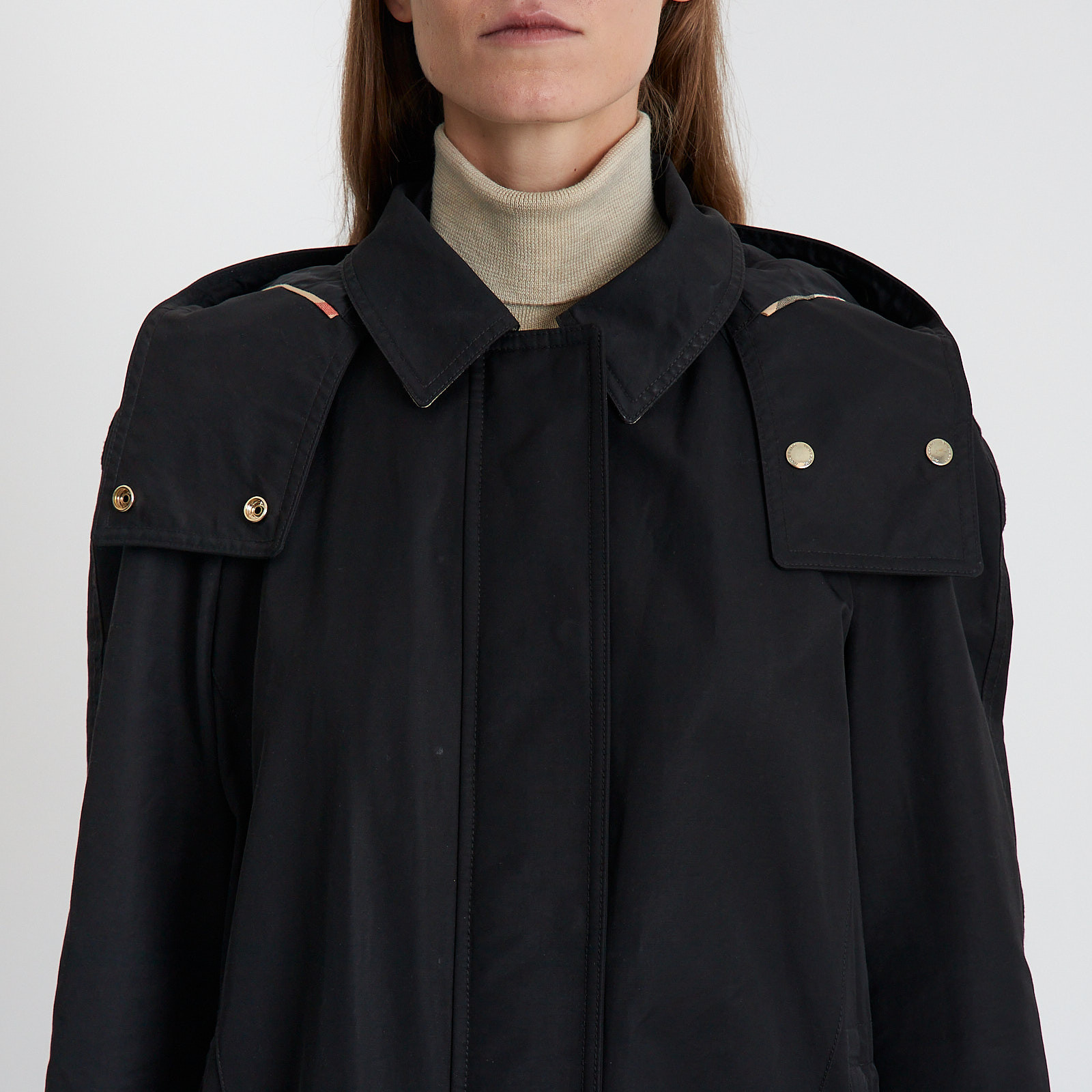 Тренч черного цвета Burberry Brit - фото из каталога магазина брендовой одежды Second Friend Store Тренч Burberry Brit - купить оригинал в секонд-хенде SFS - 4