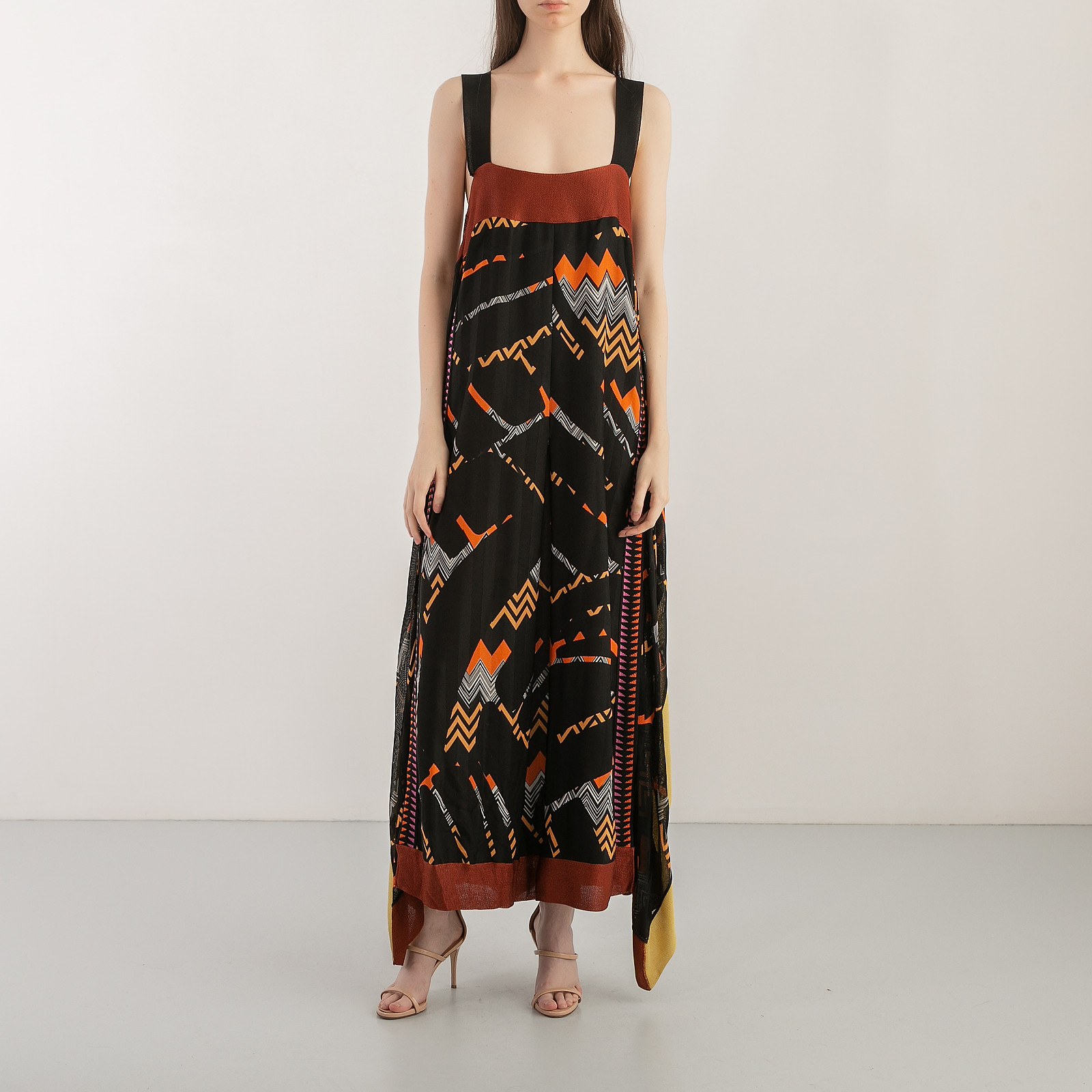 Платье коричневого цвета Missoni - фото из каталога магазина брендовой одежды Second Friend Store Платье Missoni - купить оригинал в секонд-хенде SFS - 1