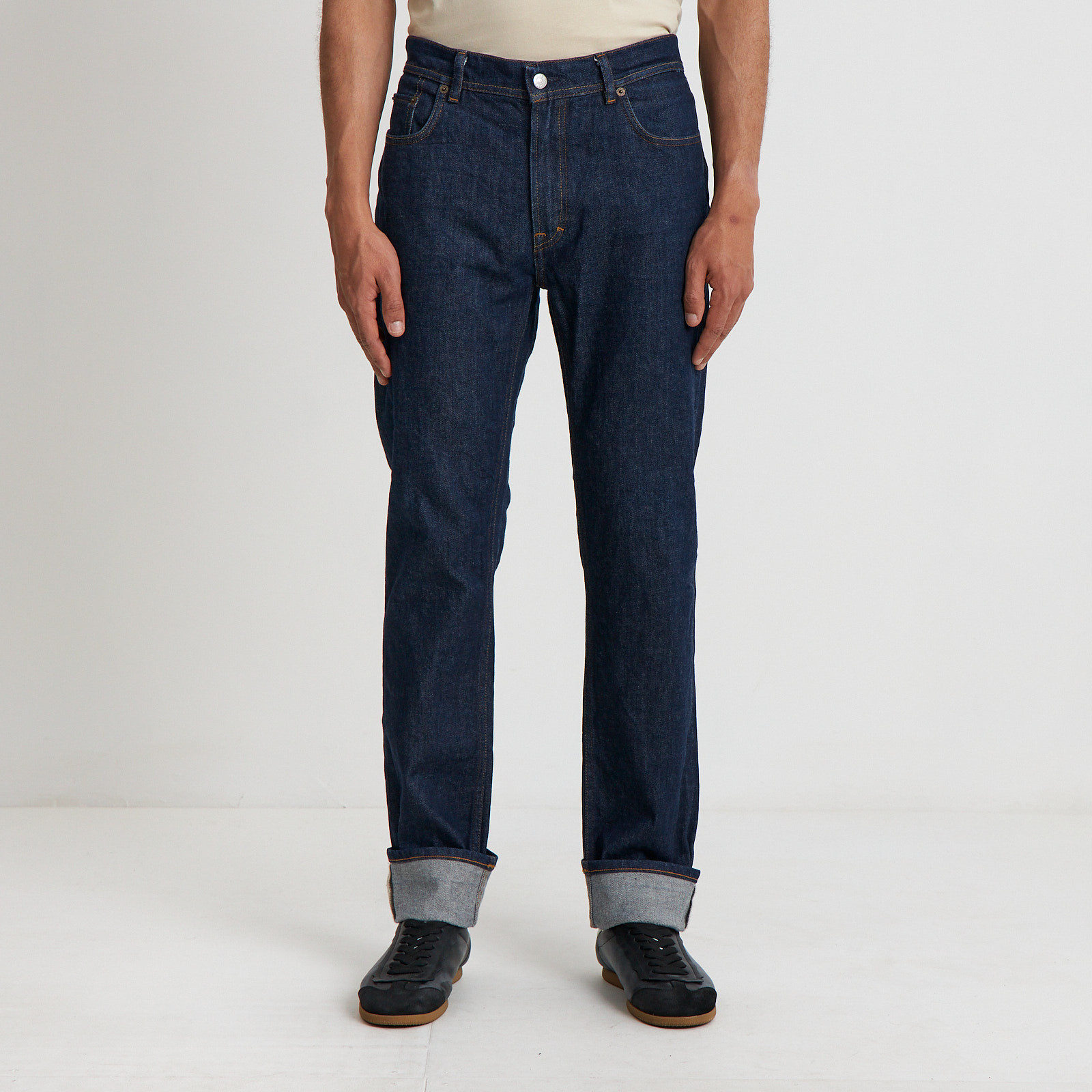 Джинсы синего цвета Acne Studios - фото из каталога магазина брендовой одежды Second Friend Store Джинсы Acne Studios - купить оригинал в секонд-хенде SFS - 1