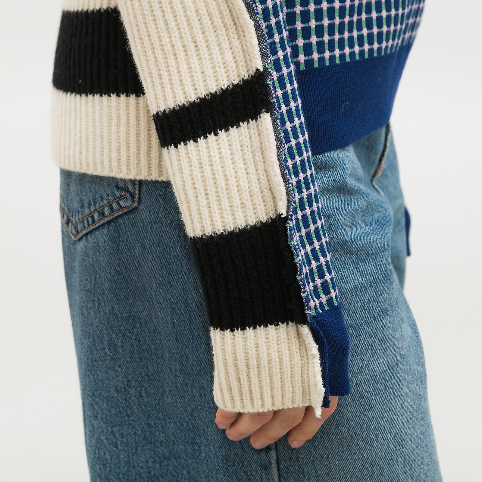 Свитер синего цвета Marni - фото из каталога магазина брендовой одежды Second Friend Store Свитер Marni - купить оригинал в секонд-хенде SFS - 5