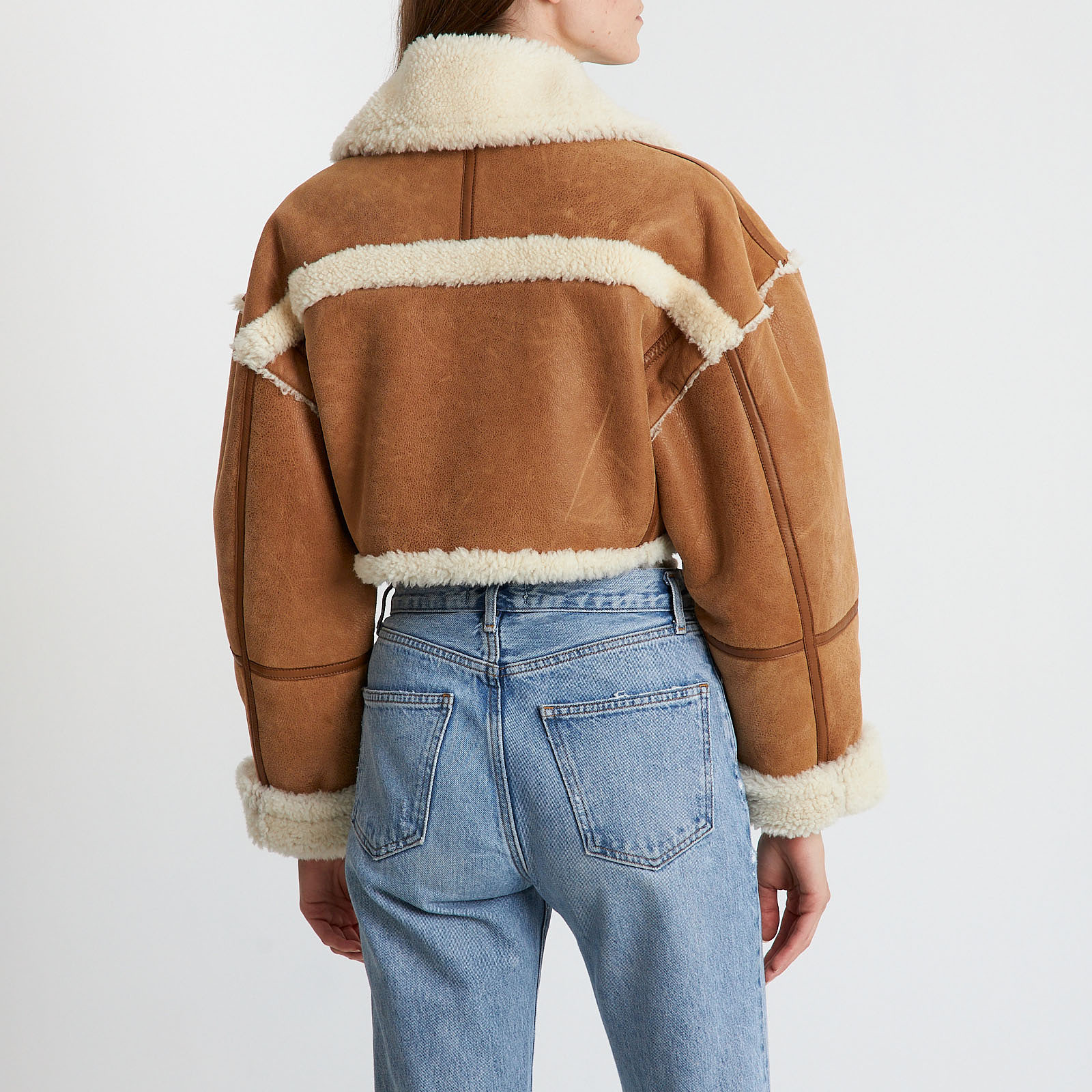 Дубленка коричневого цвета Jacquemus - фото из каталога магазина брендовой одежды Second Friend Store Дубленка Jacquemus - купить оригинал в секонд-хенде SFS - 3