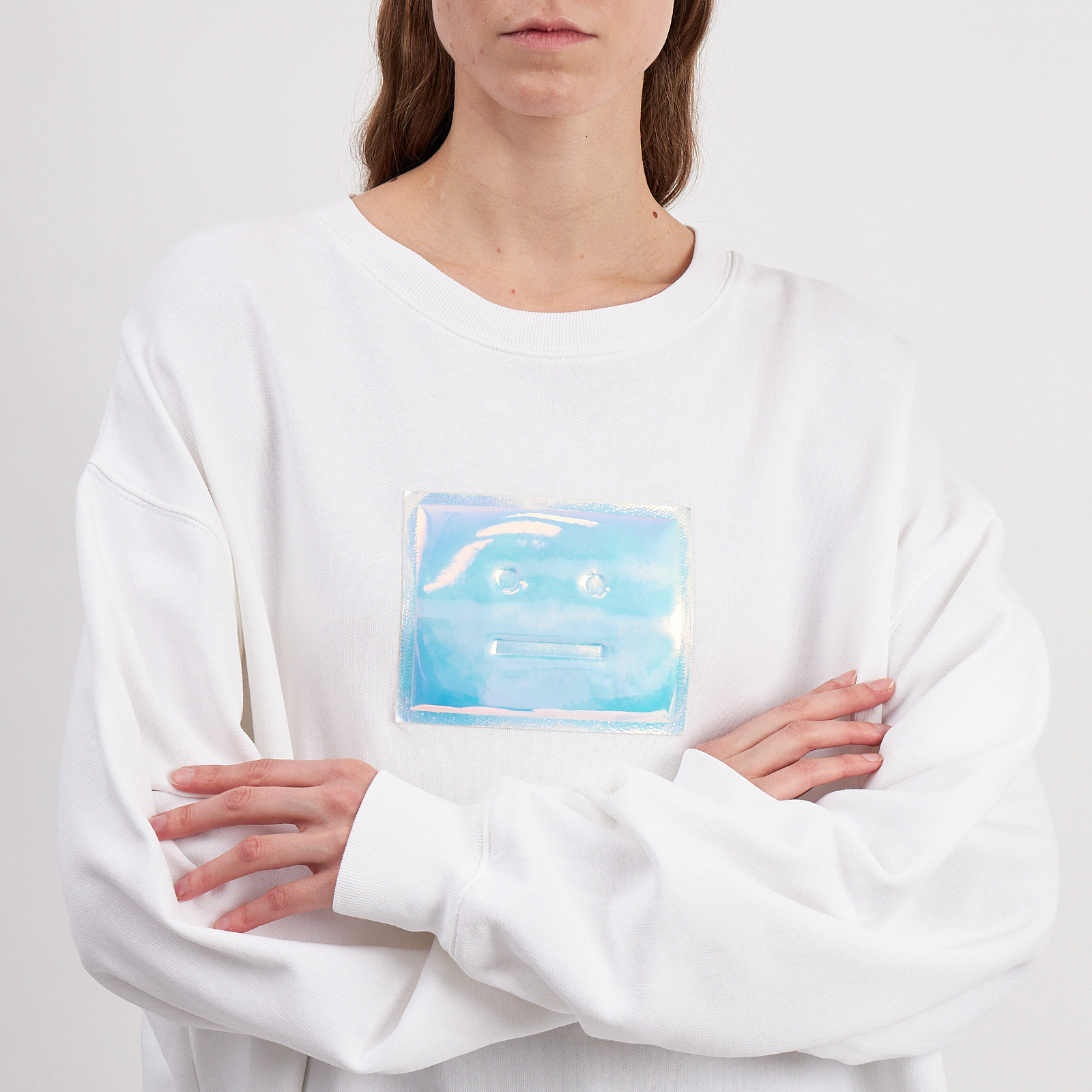 Свитшот белого цвета Acne Studios - фото из каталога магазина брендовой одежды Second Friend Store Свитшот Acne Studios - купить оригинал в секонд-хенде SFS - 4