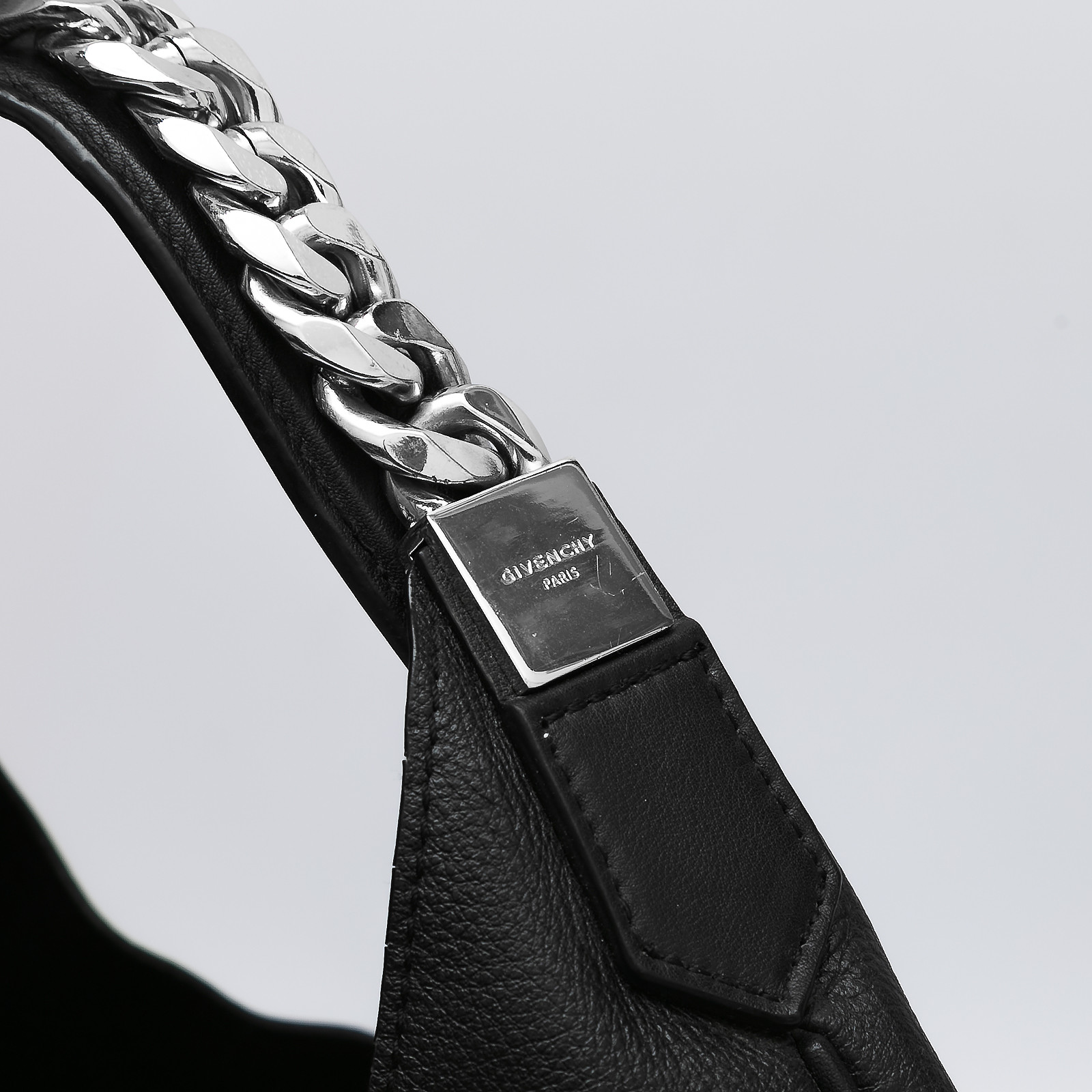 Сумка Givenchy - купить оригинал в секонд-хенде SFS - 6
