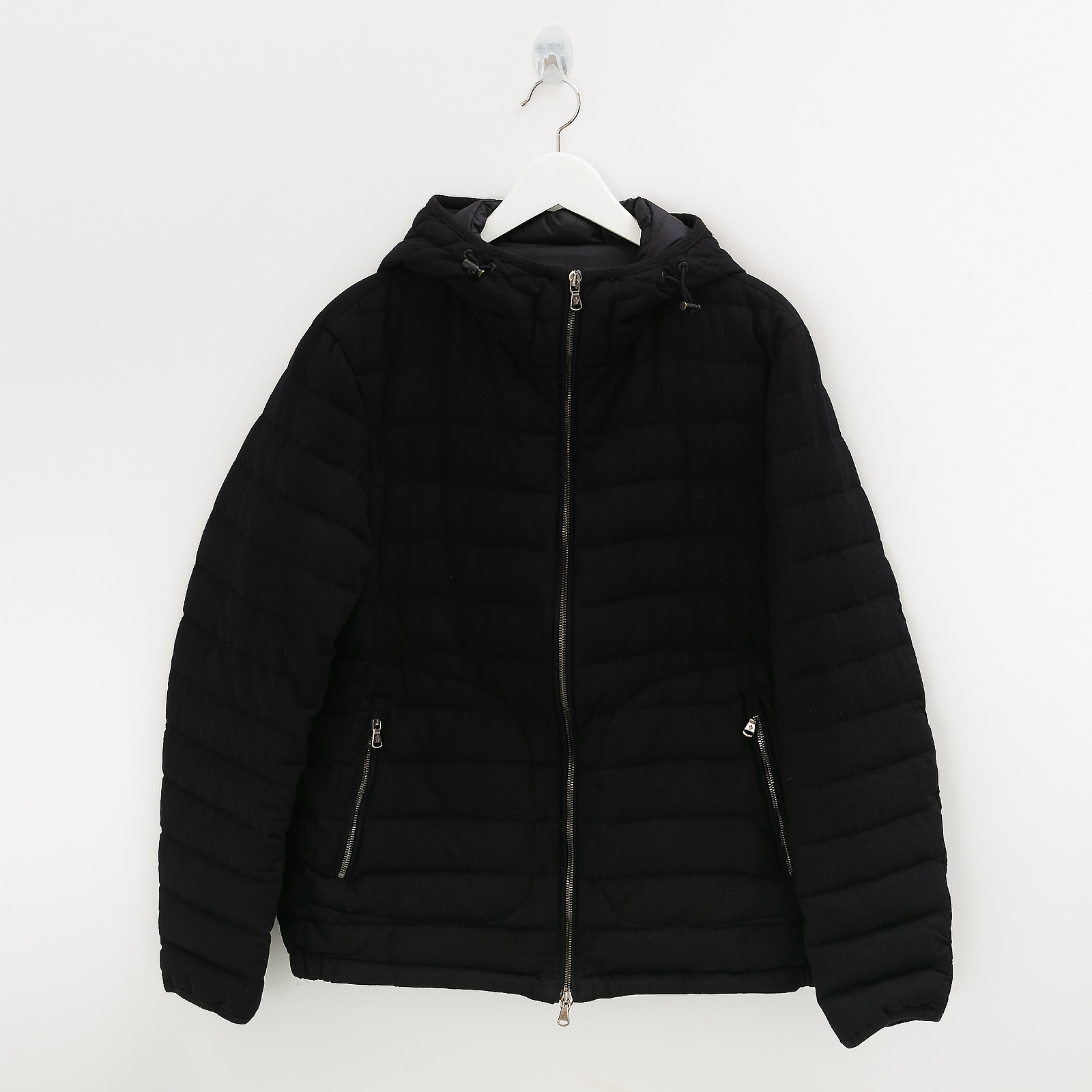 Пуховик синего цвета Moncler - фото из каталога магазина брендовой одежды Second Friend Store Пуховик Moncler - купить оригинал в секонд-хенде SFS - 1