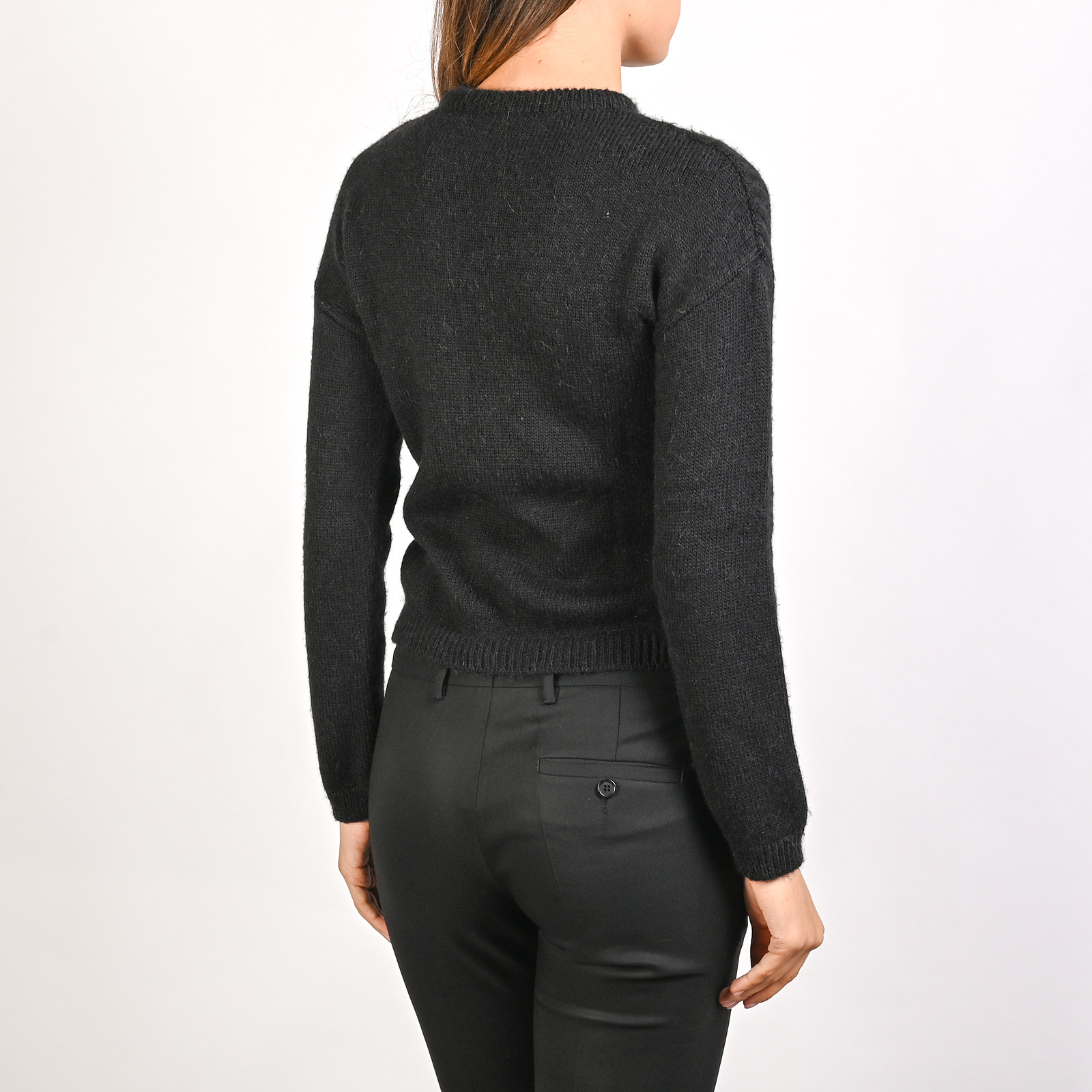 Свитер черного цвета Moschino Cheap and Chic - фото из каталога магазина брендовой одежды Second Friend Store Свитер Moschino Cheap and Chic - купить оригинал в секонд-хенде SFS - 3