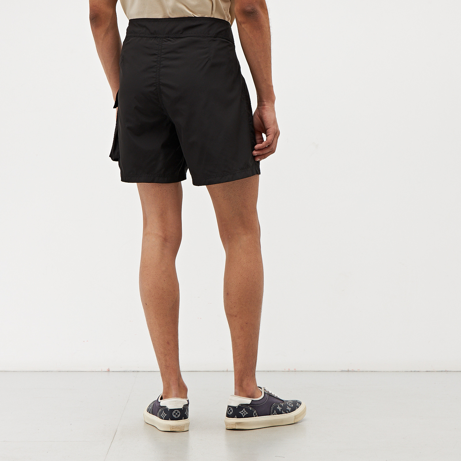 Шорты черного цвета Dior Homme - фото из каталога магазина брендовой одежды Second Friend Store Шорты Dior Homme - купить оригинал в секонд-хенде SFS - 3