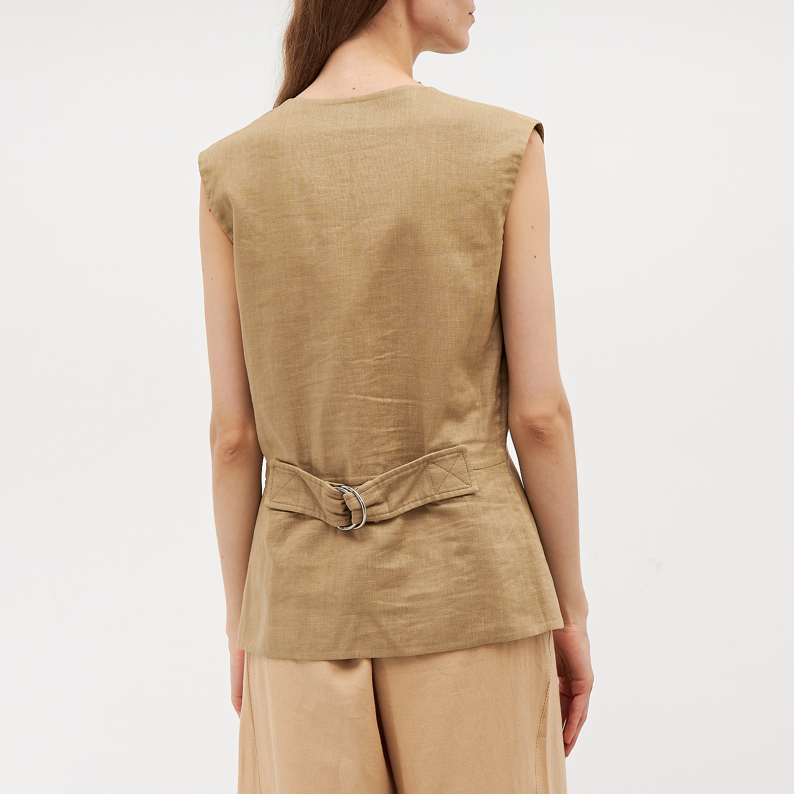 Жилет бежевого цвета Celine - фото из каталога магазина брендовой одежды Second Friend Store Жилет Celine - купить оригинал в секонд-хенде SFS - 3