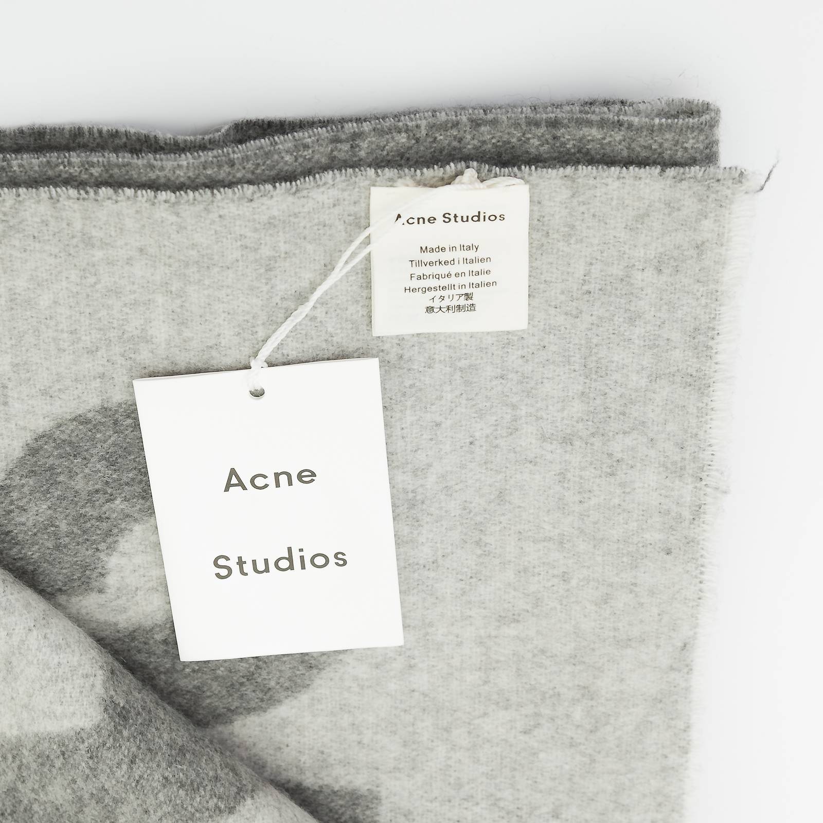 Шарф Acne Studios - купить оригинал в секонд-хенде SFS - 3