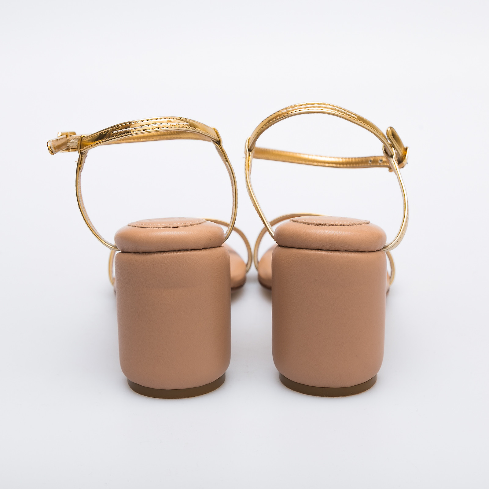 Босоножки золотого цвета MM6 Maison Margiela - фото из каталога магазина брендовой одежды Second Friend Store Босоножки MM6 Maison Margiela - купить оригинал в секонд-хенде SFS - 3